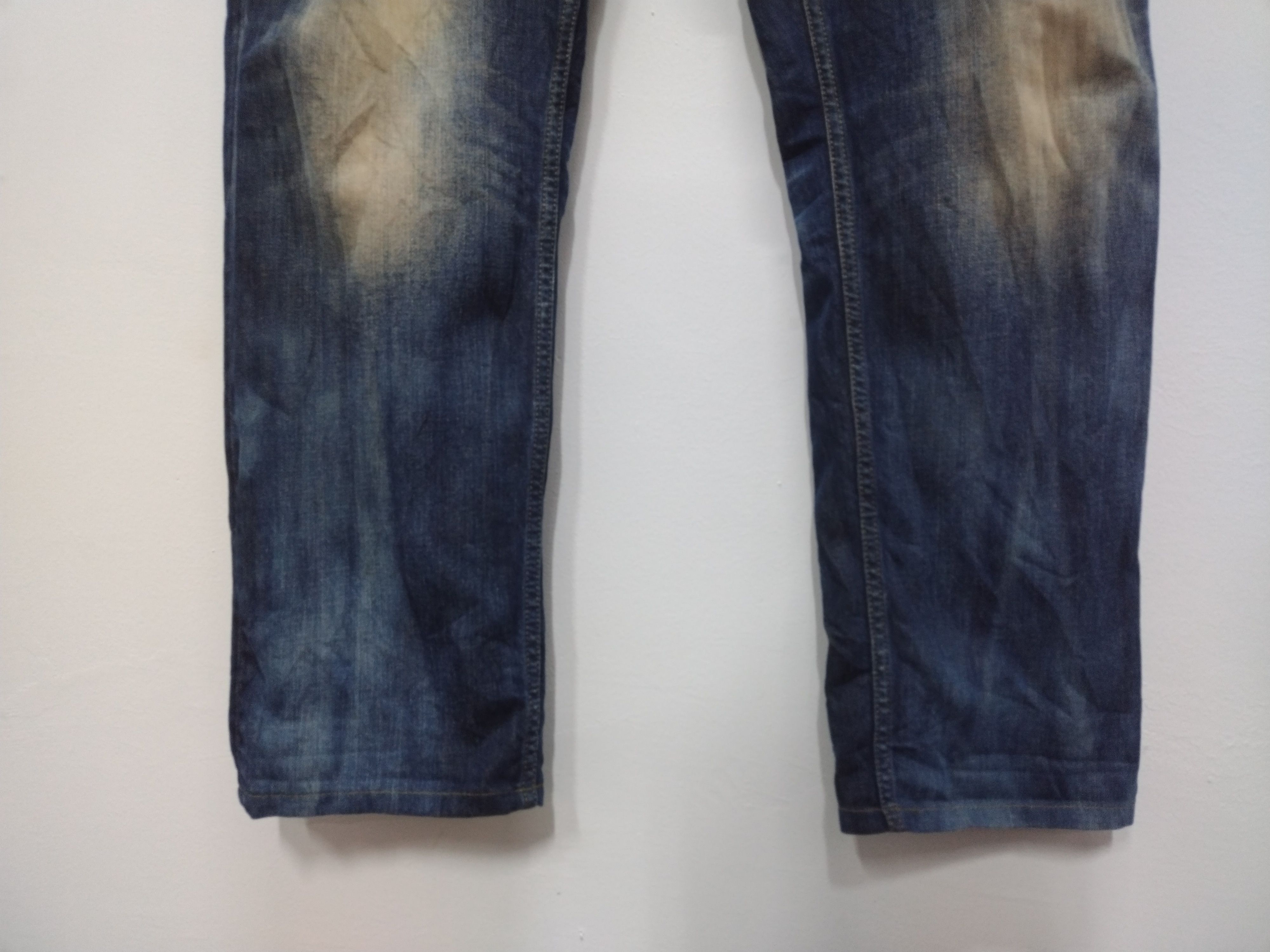 Diesel 🔥💥Crazy cool Diesel distressed regular slim carrot Jean Size US 38 / EU 54 - 7 Thumbnail