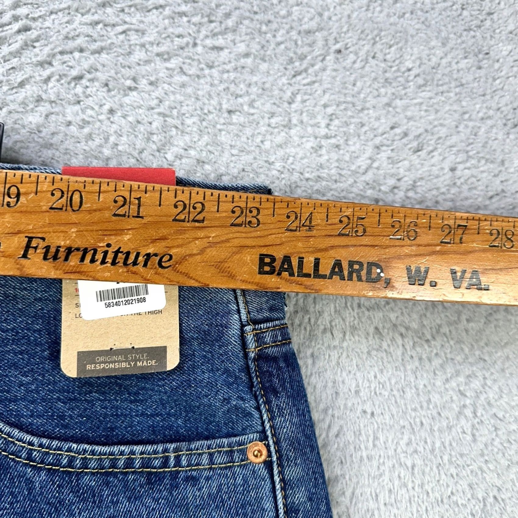 Levi's VINTAGE Levis 550 Jeans Straight Leg Mens 46X29 Blue Dark Washed 5 Pocket Casual NEW Size US 30 / EU 46 - 6 Thumbnail