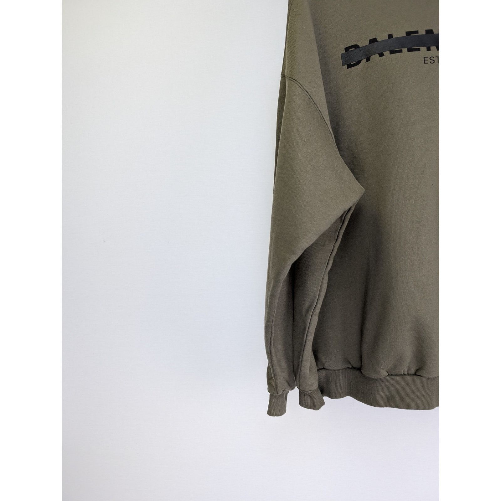 Balenciaga o1rshd1 Strike 1917 Print Medium Crewneck Sweatshirt Brown Size US L / EU 52-54 / 3 - 7 Thumbnail