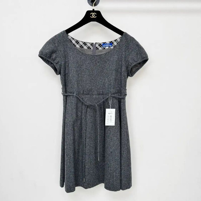 Burberry Burberry Gray Wool Dress for Women Size XS / US 0-2 / IT 36-38 - 1 Thumbnail