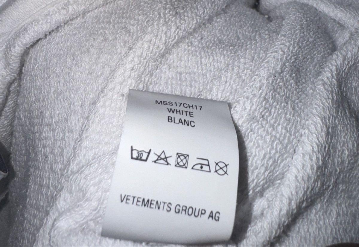 Vetements 2017 Champion X Vetements In Progress Reverse Weave Cropped Size US S / EU 44-46 / 1 - 10 Thumbnail