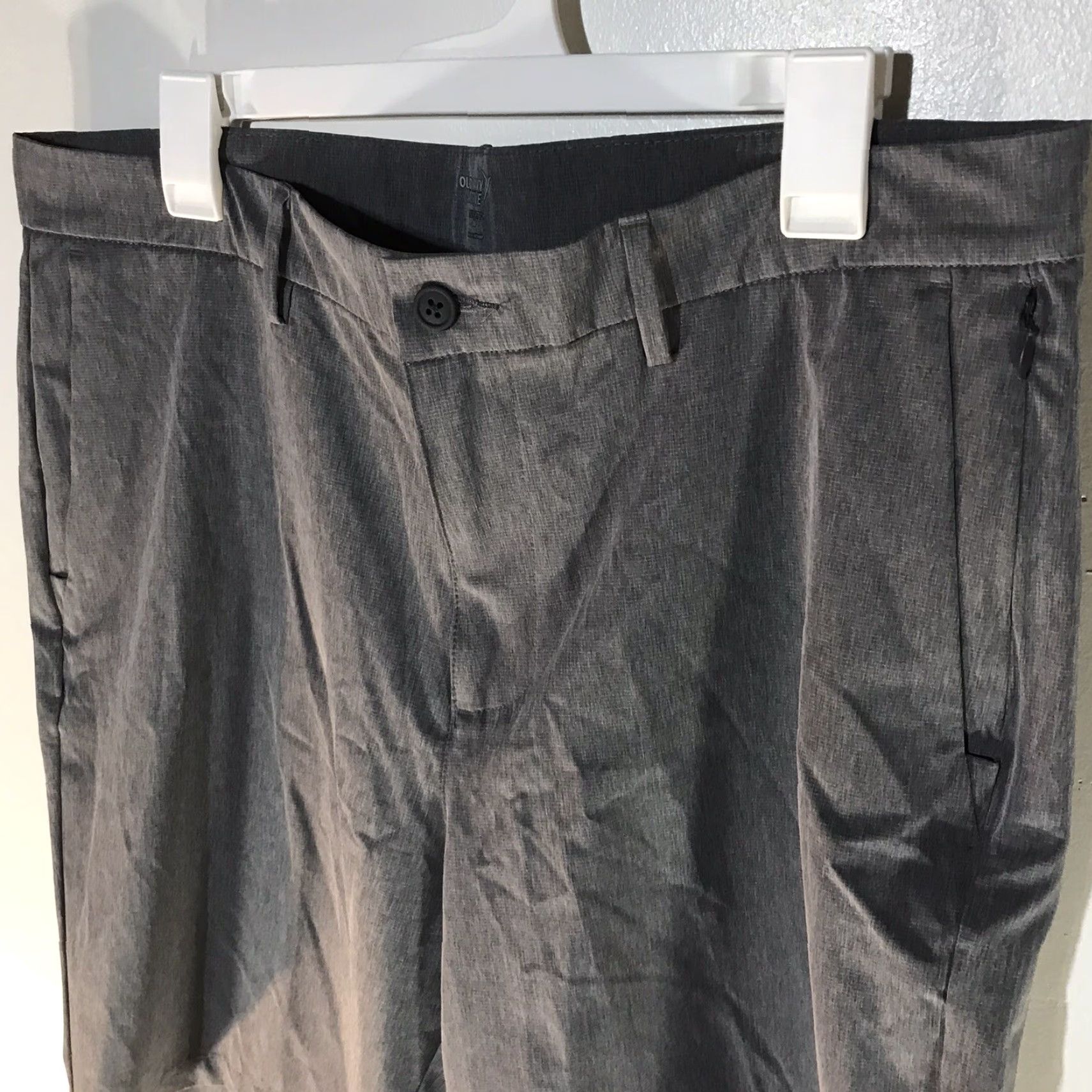 Old Navy Old Navy Active Stretchtech Gray Softshell Shorts Mens Size 36 Size US 36 / EU 52 - 2 Thumbnail