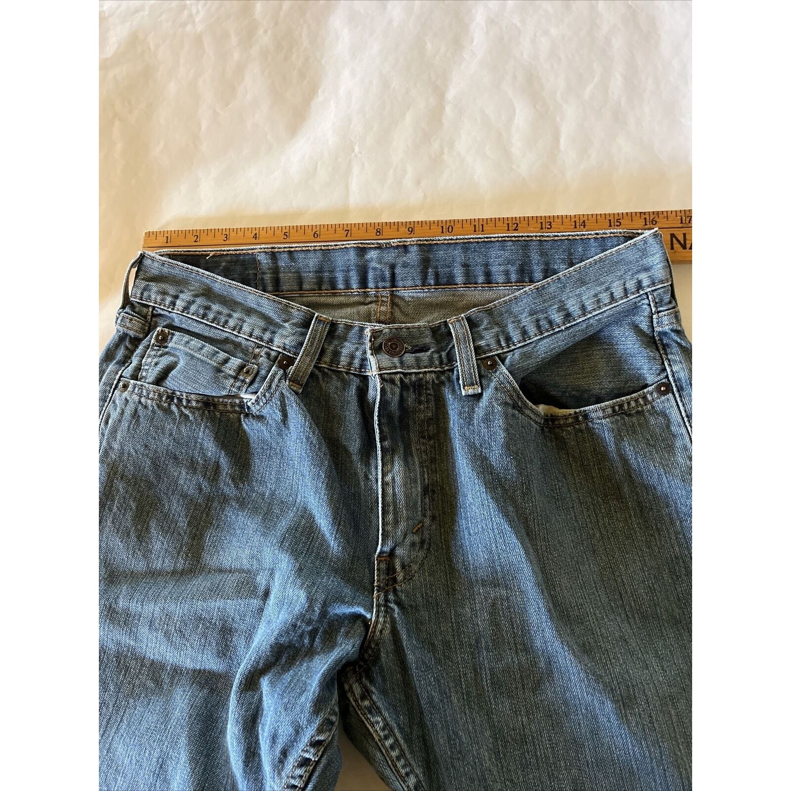 Levi's Levi's 559 Jeans Men 33x32 Blue Medium Wash Cotton Denim Y2K Size US 32 / EU 48 - 3 Thumbnail