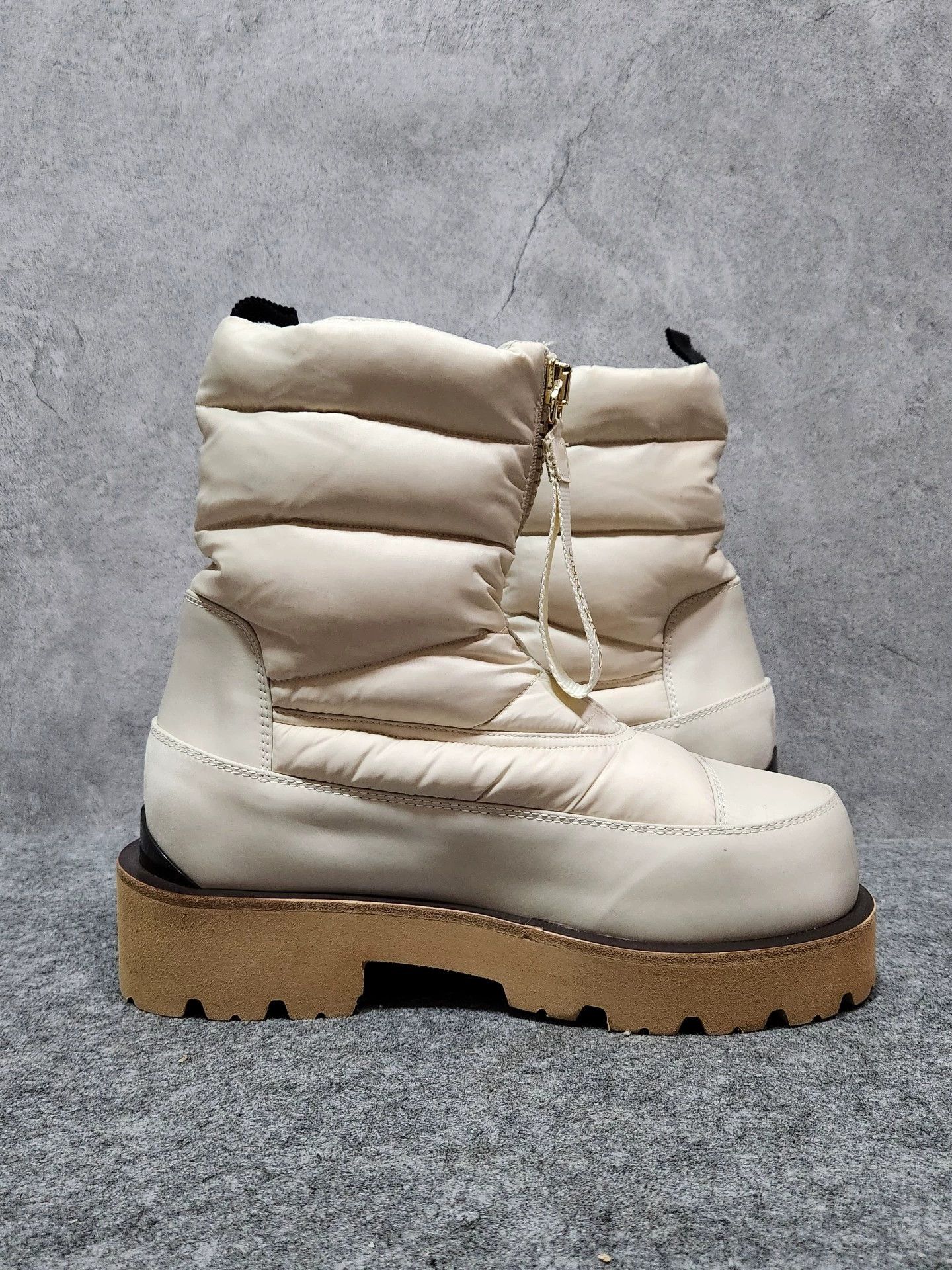Jimmy Choo JIMMY CHOO Beige Thick-Soled Short Snow Boots Size US 8 / IT 38 - 4 Thumbnail