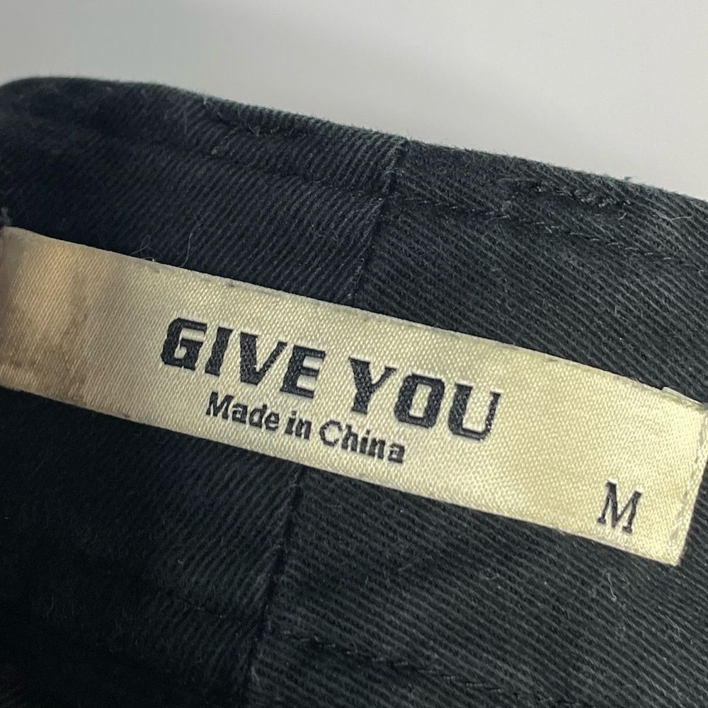 Other Give You Black Cuffed Hem Cargo Shorts Medium Size 30" / US 8 / IT 44 - 3 Thumbnail