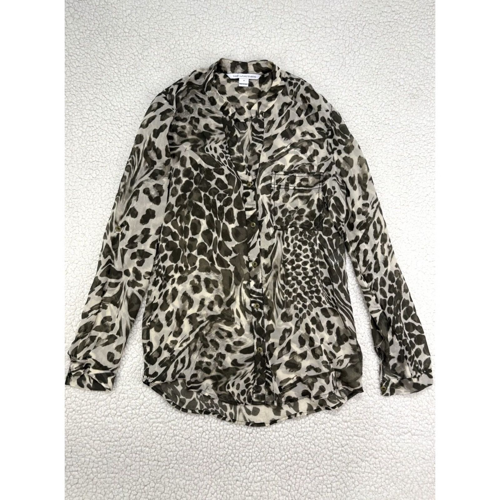 Diane von Furstenberg Diane von Furstenberg Button-Up Shirt Womens Size 4 Silk Leopard Cheetah Collared Long Sleeve Green Dressy Basic All Seasons Classic Designer Size S / US 4 / IT 40 - 2 Thumbnail