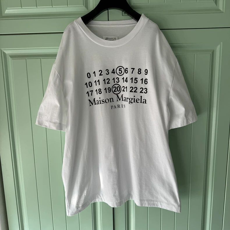 Maison Margiela Maison Margiela Limited edition digital print short sleeve Size US S / EU 44-46 / 1 - 1 Thumbnail
