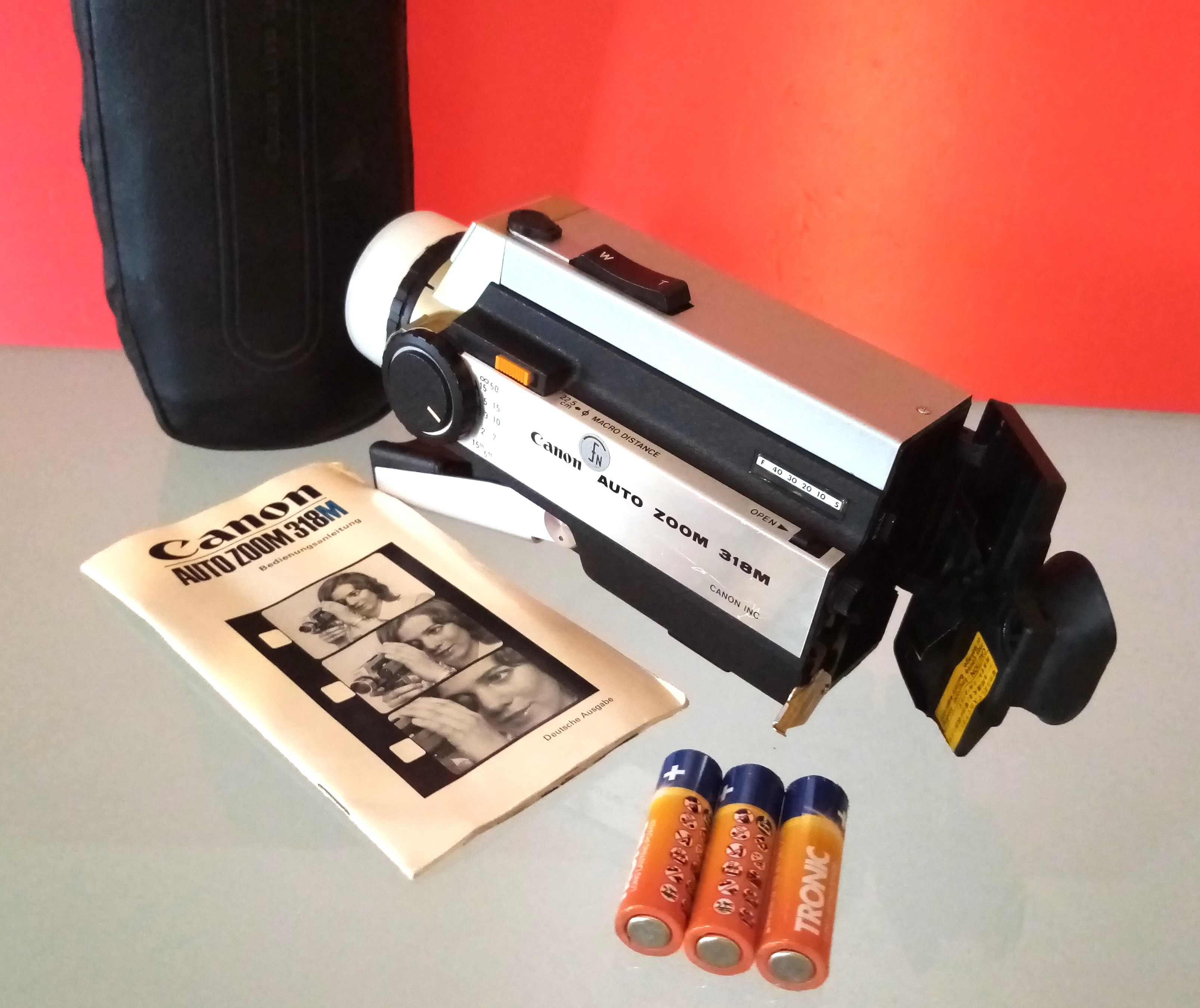 Vintage Vintage Design- Canon Auto Zoom 318M. Super 8 Movie Size ONE SIZE - 8 Thumbnail