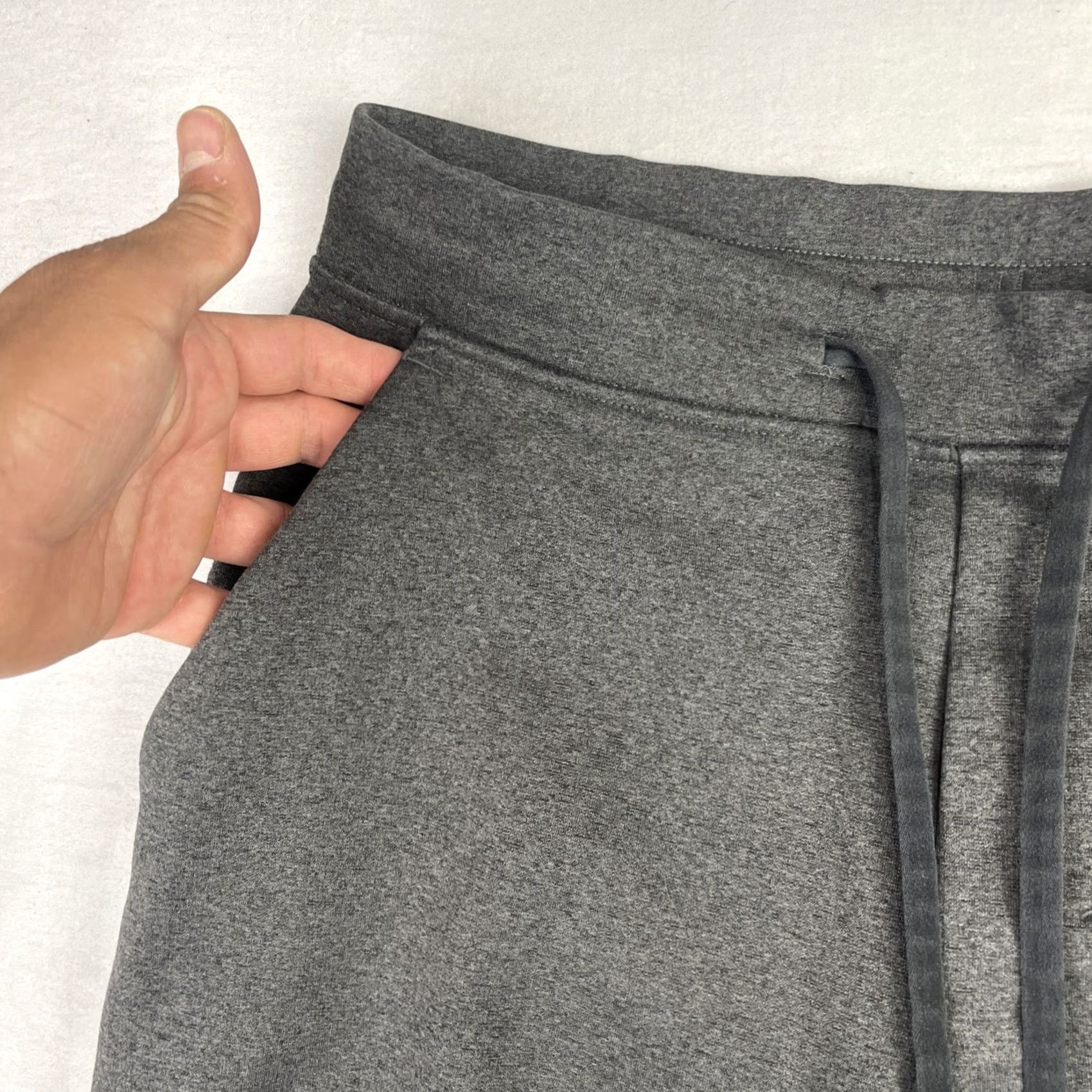 Lululemon Lululemon Cross Cut Jogger Mens Medium Dark Gray Tapered Leg Drawstring Active Size US 31 - 4 Thumbnail