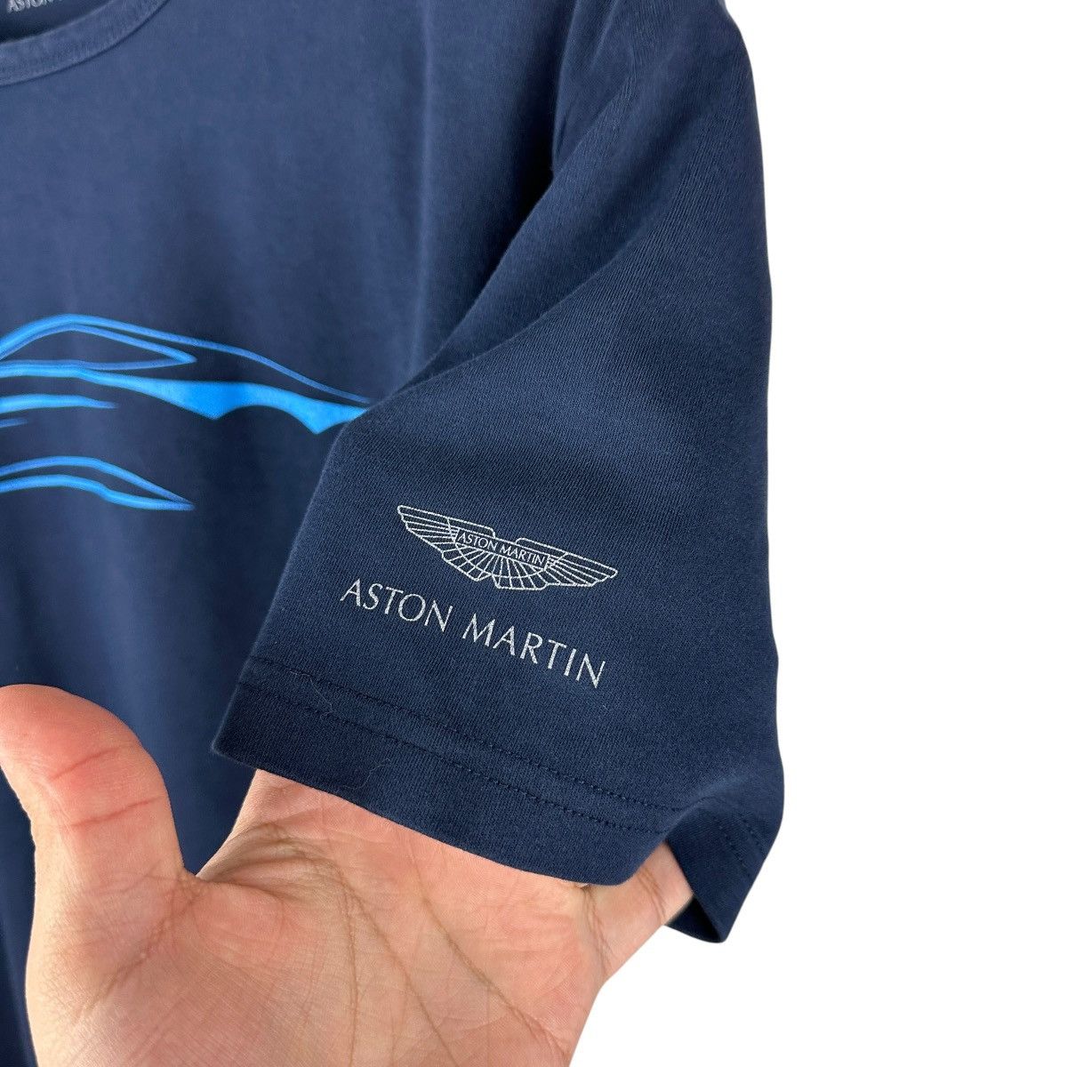 Other Mens Y2K Aston Martin Vantage Car Enthusiast Shirt Size US XL / EU 56 / 4 - 4 Thumbnail