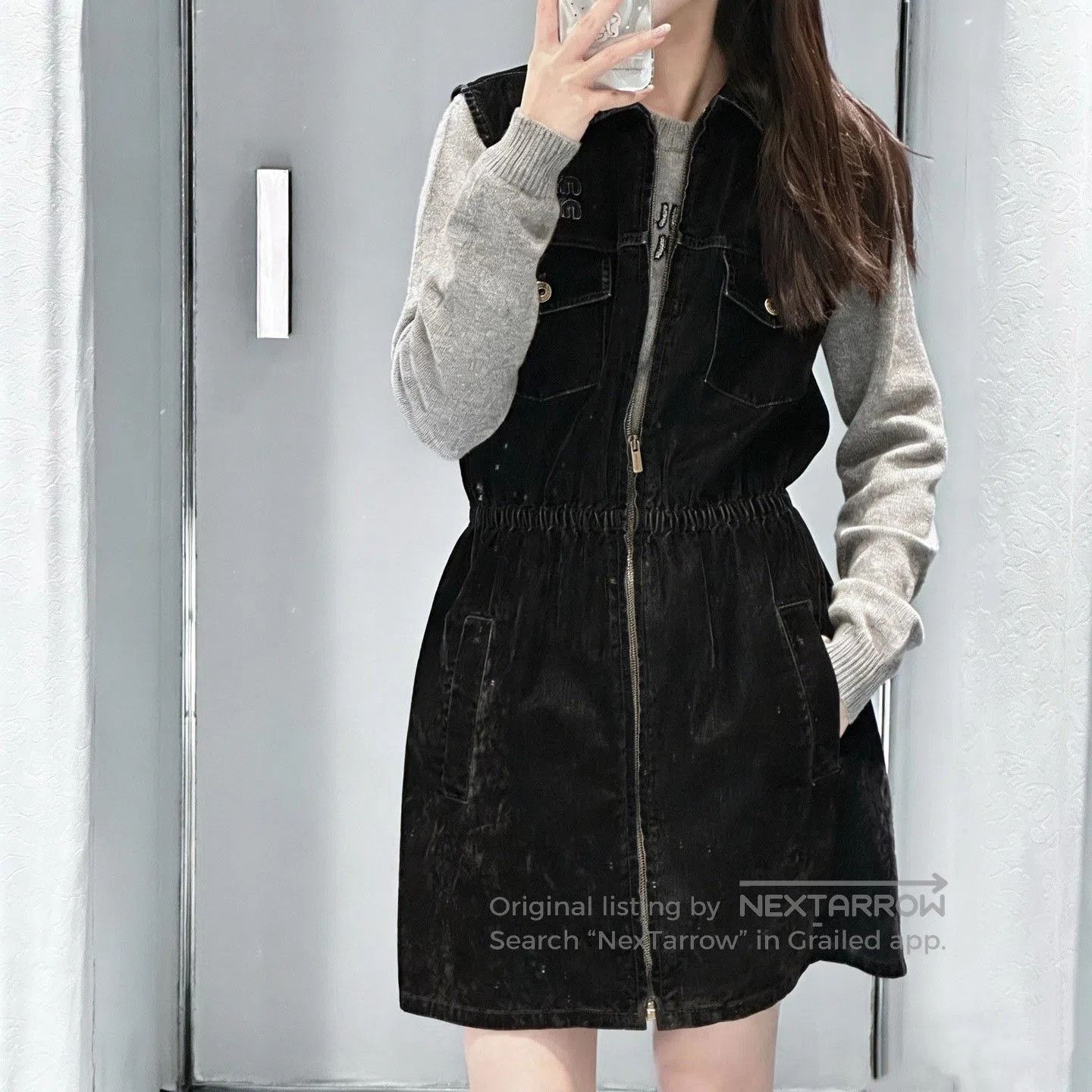 Miu Miu MIU MIU Solid Flared Collar Zip Sleeveless Dress. Size XS / US 0-2 / IT 36-38 - 8 Thumbnail