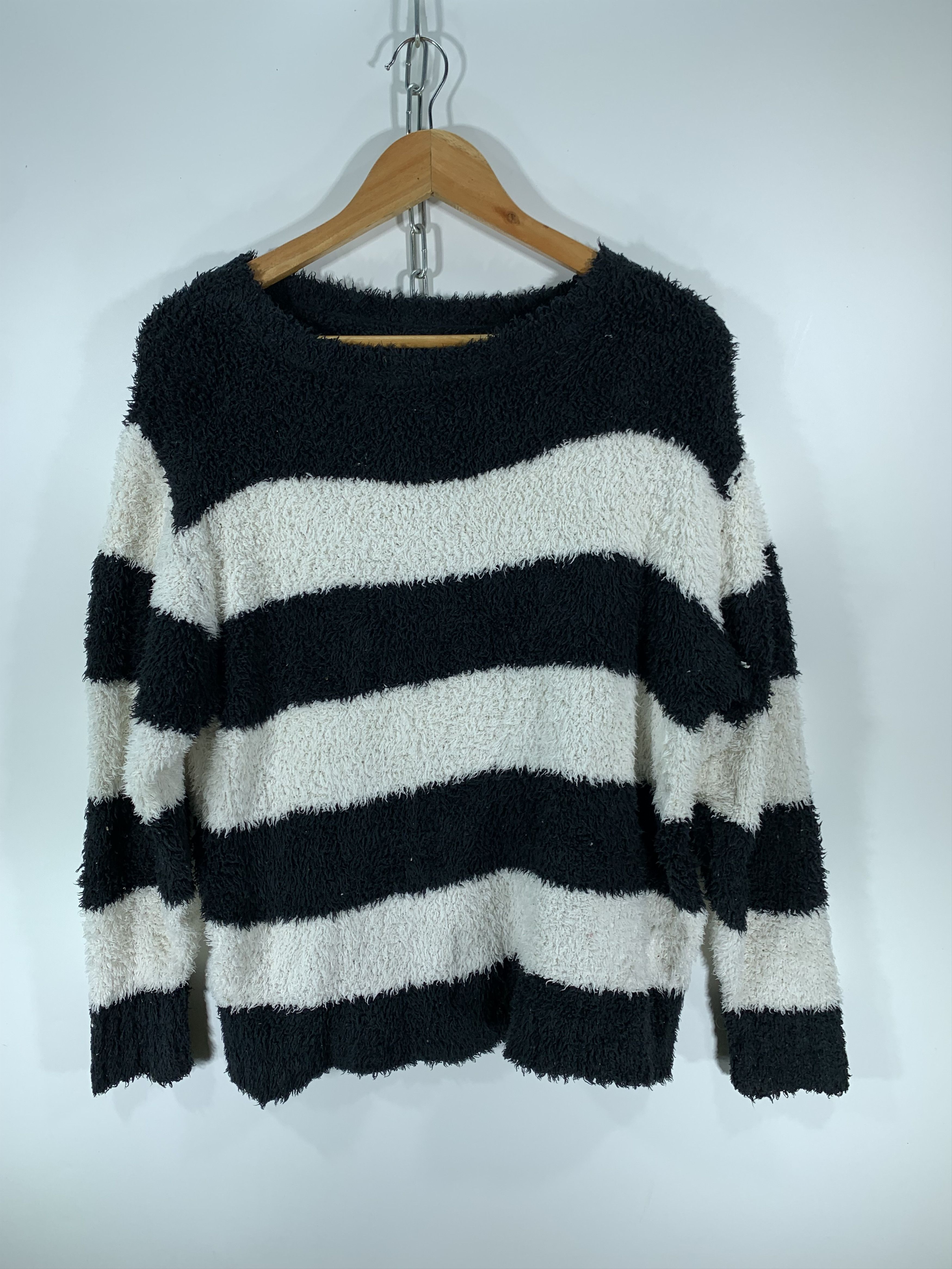 Japanese Brand ⚡️Stripe fleece sweater Size US M / EU 48-50 / 2 - 1 Thumbnail
