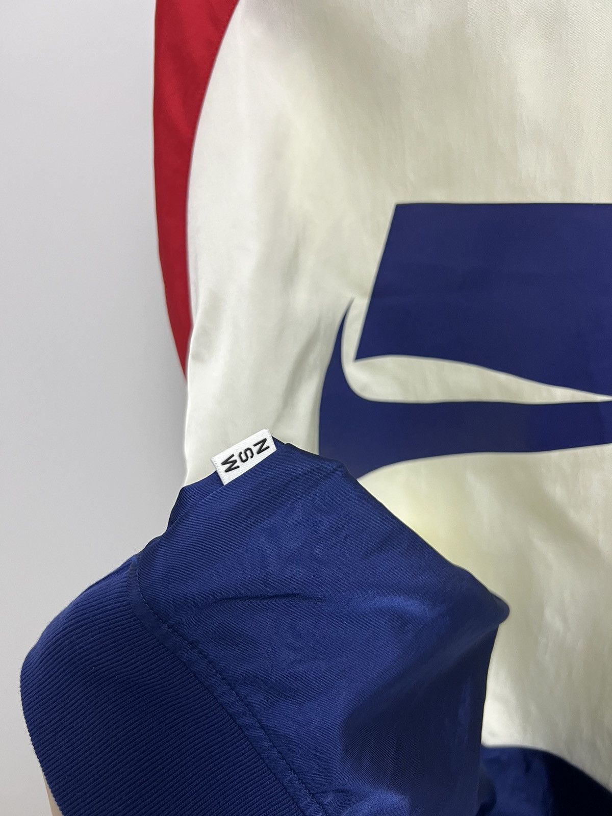 Nike × Vintage NIKE x NSW BIG LOGO VINTAGE 00s OVERSIZE SWEATSHIRT CREWNECK Size US L / EU 52-54 / 3 - 11 Thumbnail