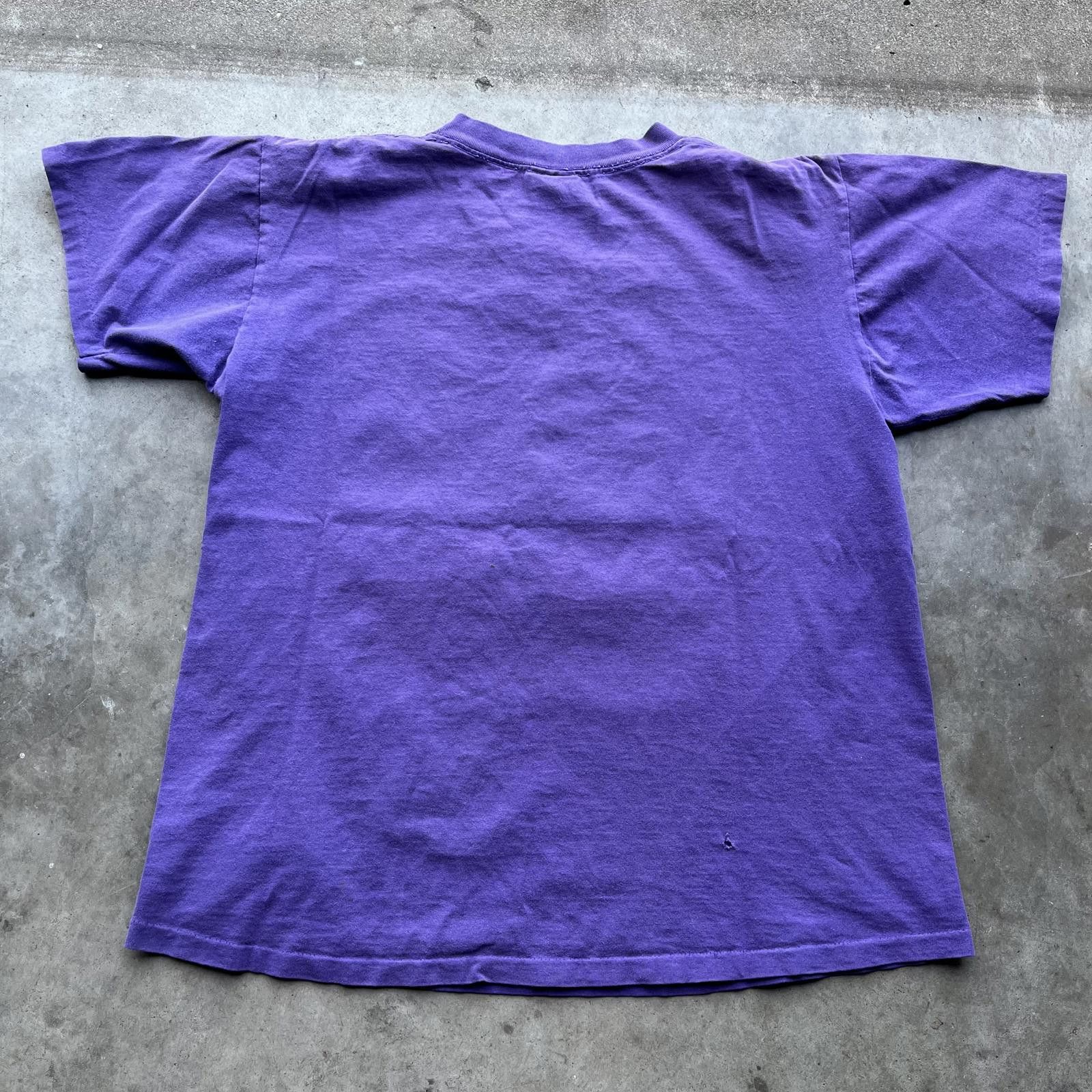NBA × Vintage Vintage 90s Magic Johnson Los Angeles Lakers NBA Shirt Size US L / EU 52-54 / 3 - 5 Thumbnail