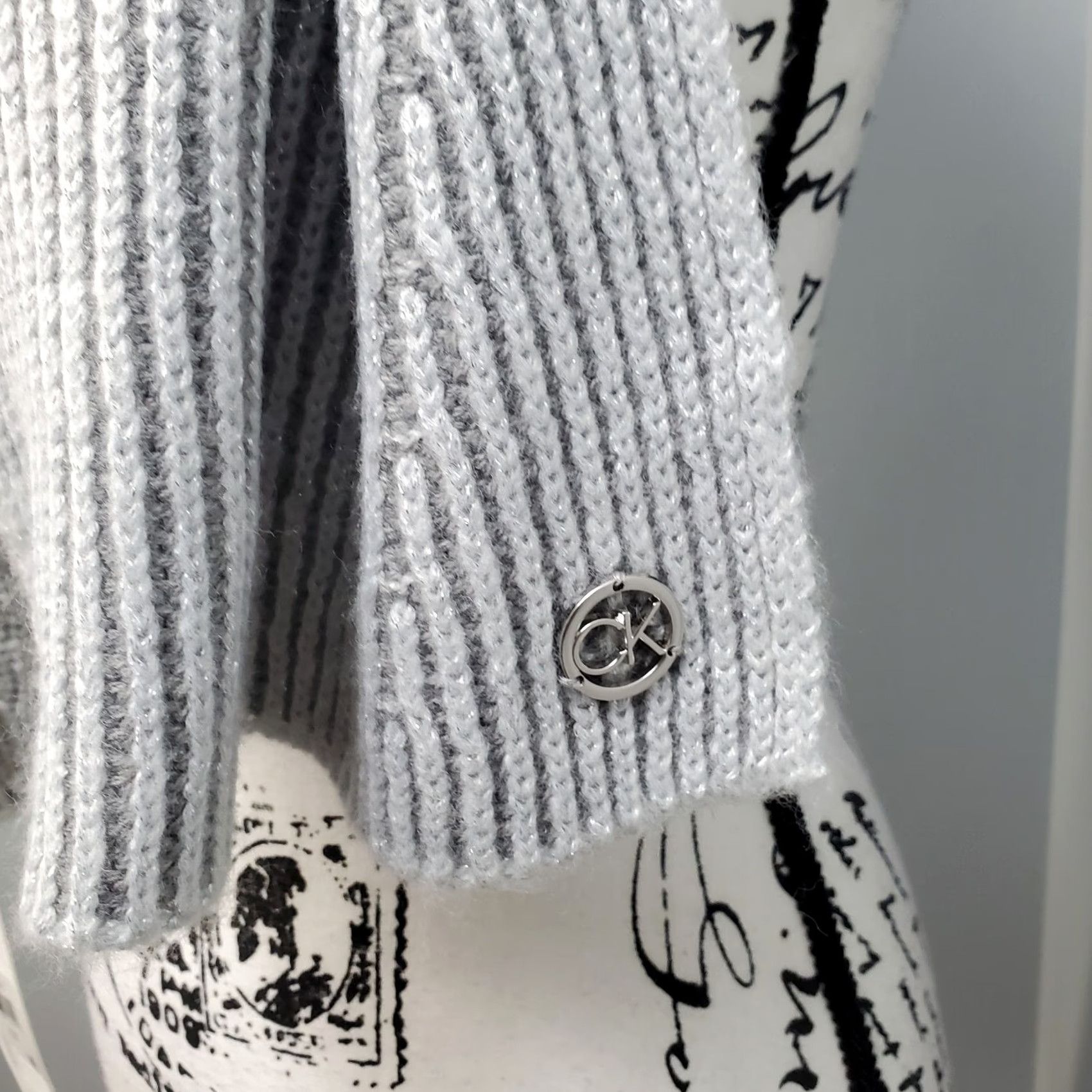 Calvin Klein Calvin Klein Unisex Ribbed Scarf Scarf Unisex One Size Heather Gray Metallic Neck Warmer NWT 90s Preppy Womens Mens Girls Boys Size ONE SIZE - 2 Thumbnail