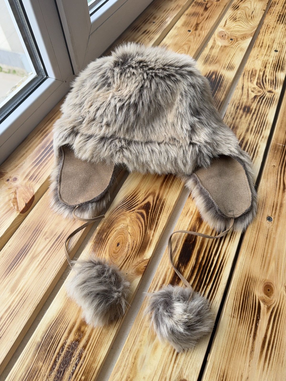 Le Grande Bleu (L.G.B.) Vintage Y2K Fuzzy Fur Ushanka Hat if six was nine LGB Style Size ONE SIZE - 10 Thumbnail