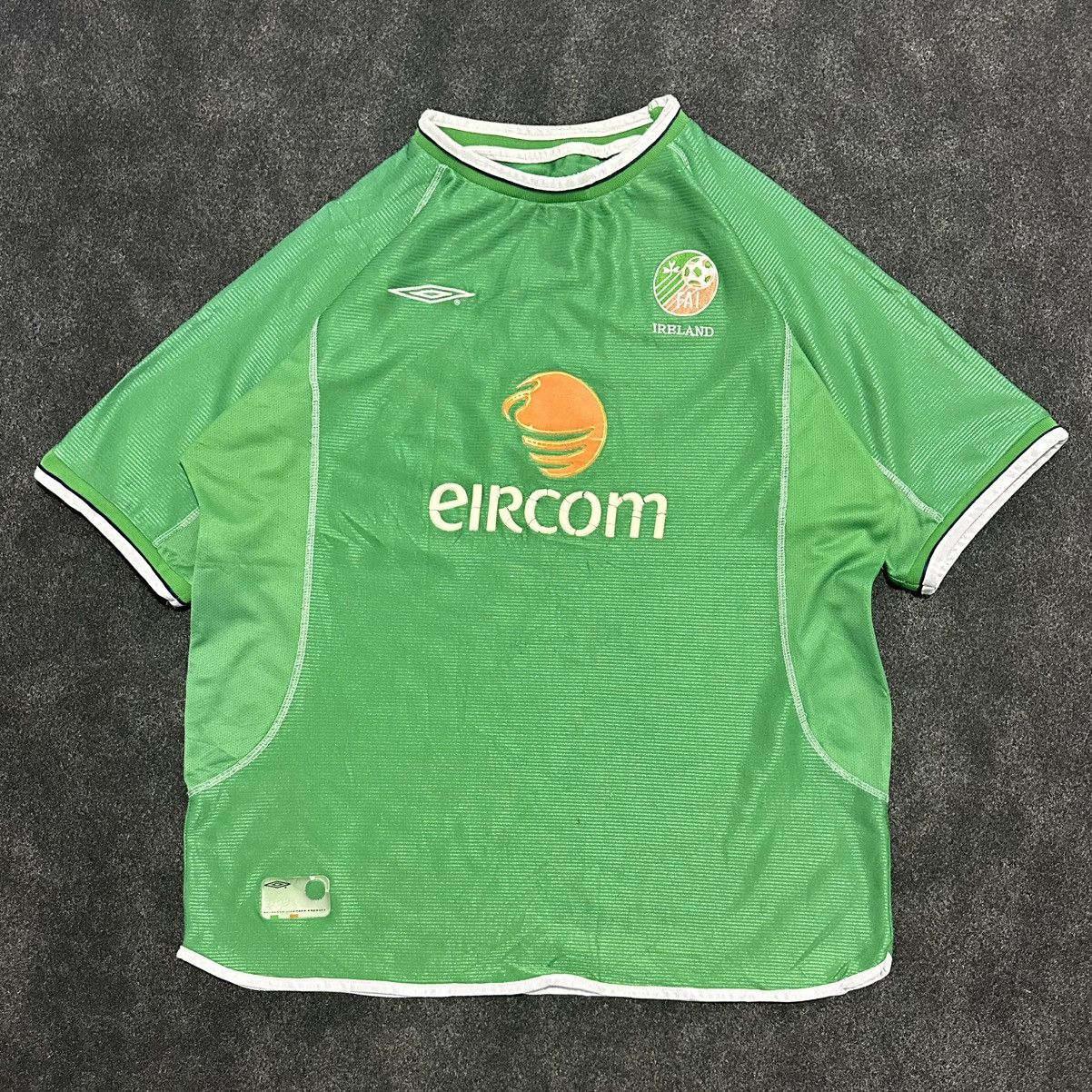 Vintage IRELAND 2001 2003 HOME FOOTBALL JERSEY Size US L / EU 52-54 / 3 - 1 Thumbnail