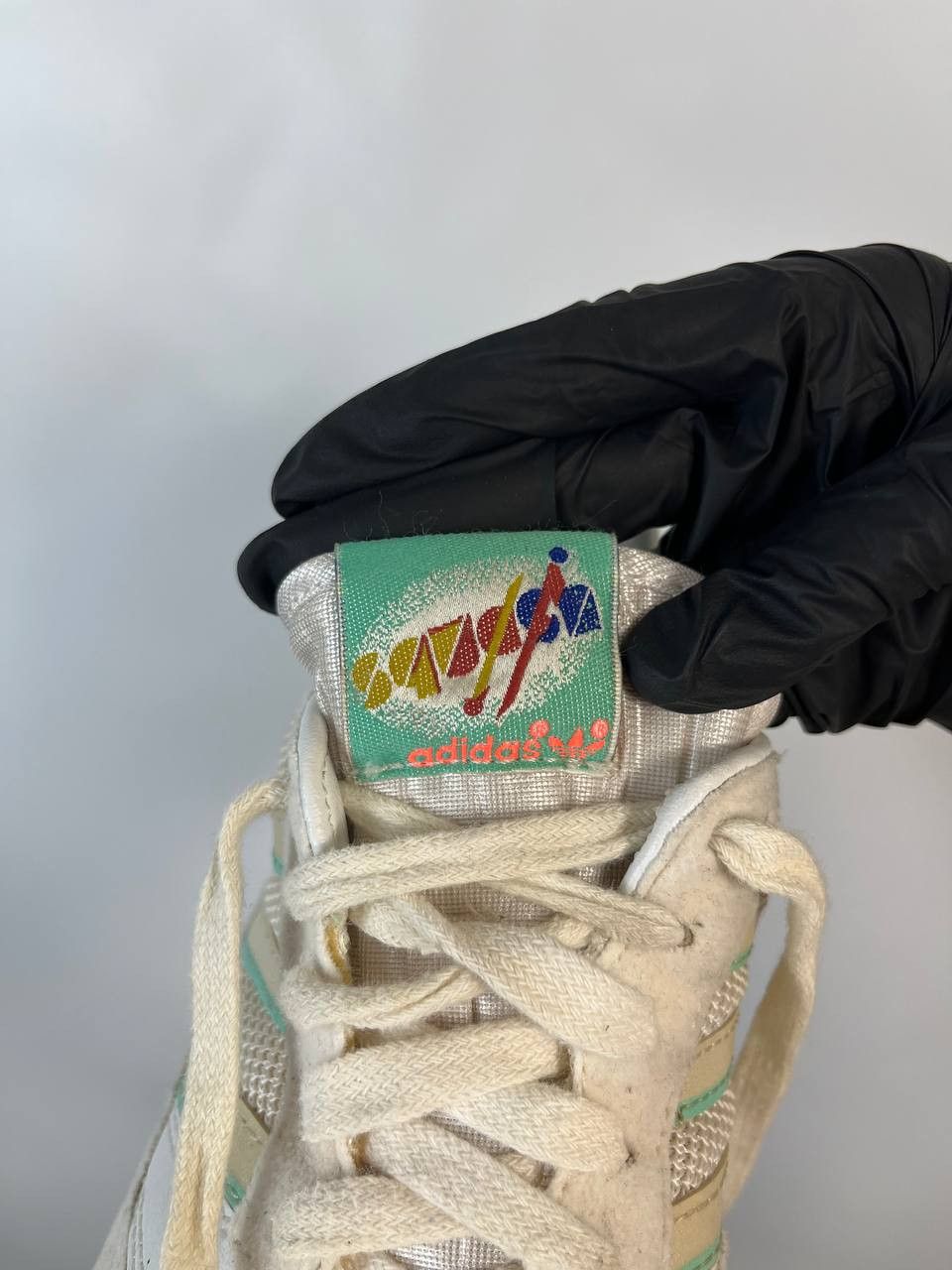 Adidas ADIDAS HANDBALL TOP VINTAGE 90s TRAINERS CASUALS SIZE US 7.5 Size US 7.5 / EU 40-41 - 2 Thumbnail