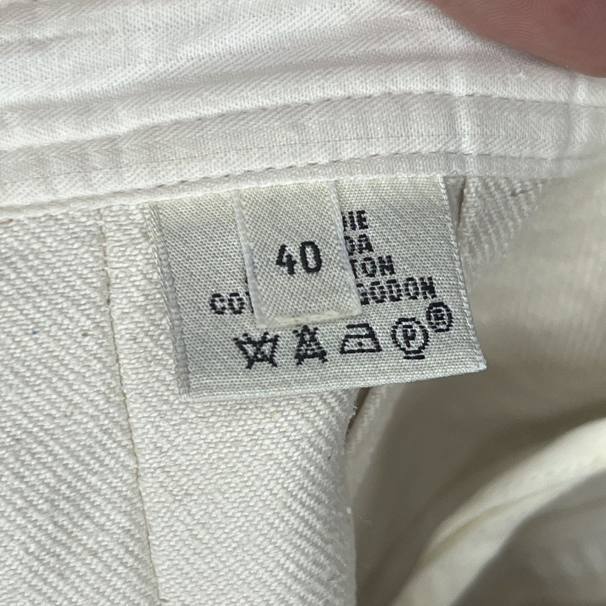 Hermes Hermes Bermuda Shorts Pants Classic Luxury Offwhite Color Size 28" / US 6 / IT 42 - 8 Thumbnail