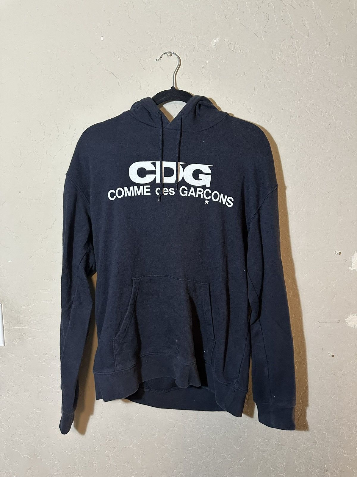 Comme des Garcons Comme Des Garçons CDG logo hoodie navy Size US XL / EU 56 / 4 - 1 Thumbnail