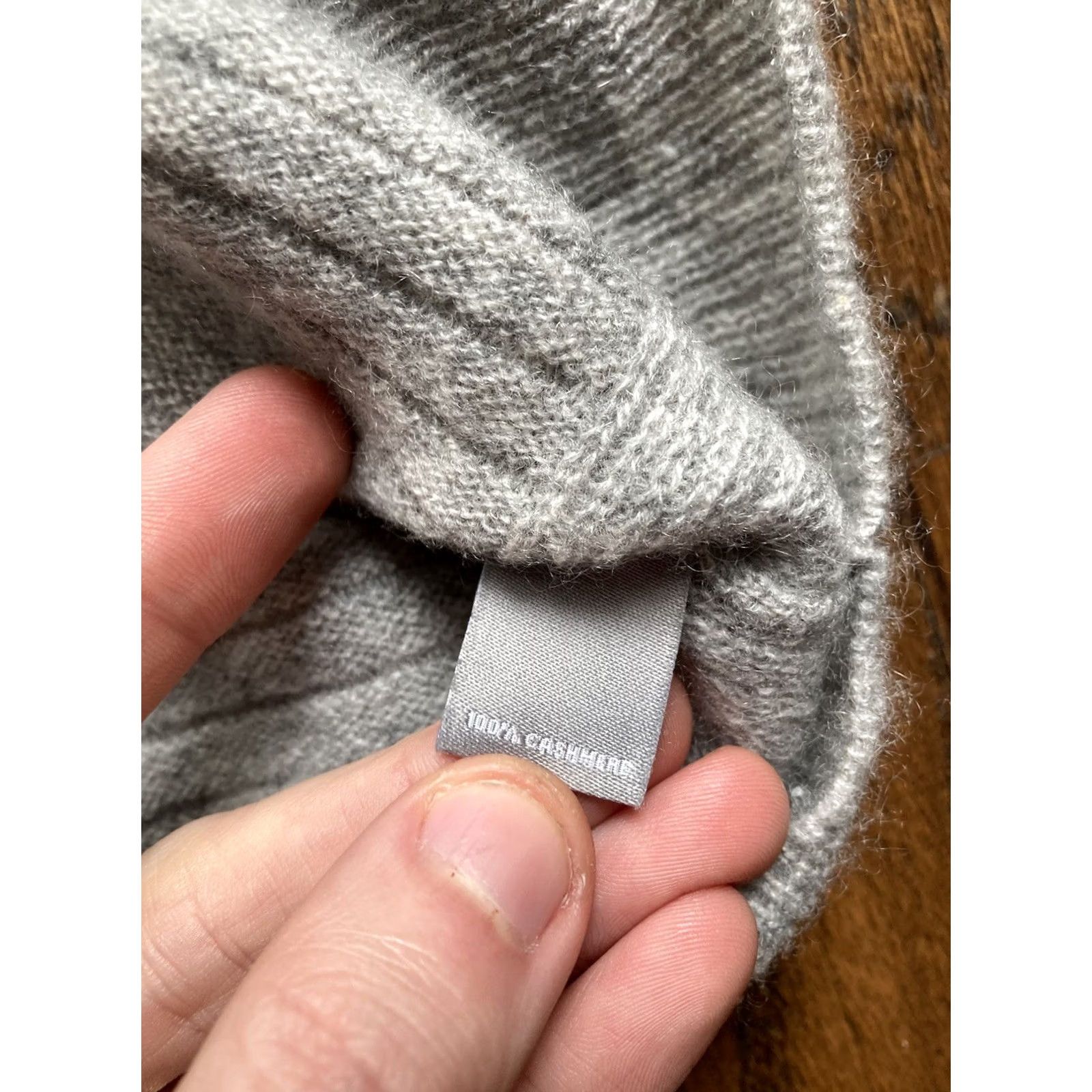 Neiman Marcus Neiman Marcus Sweater Womens Gray Cashmere Pullover Asymmetric Small Regular Sleeve Long Size S / US 4 / IT 40 - 7 Thumbnail