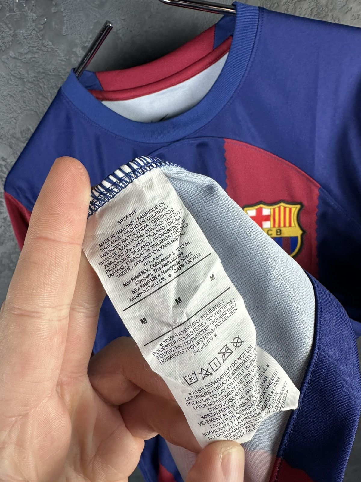 Other Fc Barcelona 10 Soccer Jersey 23/24 Home Champions League Size US M / EU 48-50 / 2 - 13 Thumbnail