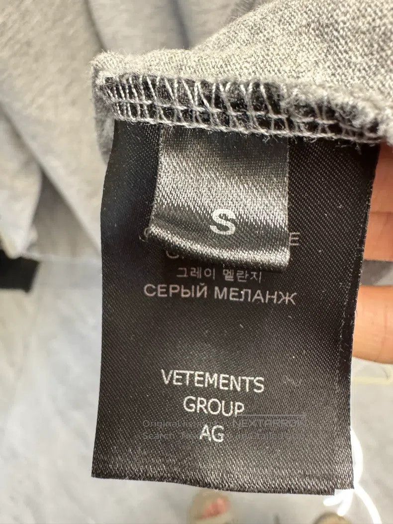 Vetements Vetements Long Sleeve Size US S / EU 44-46 / 1 - 6 Thumbnail