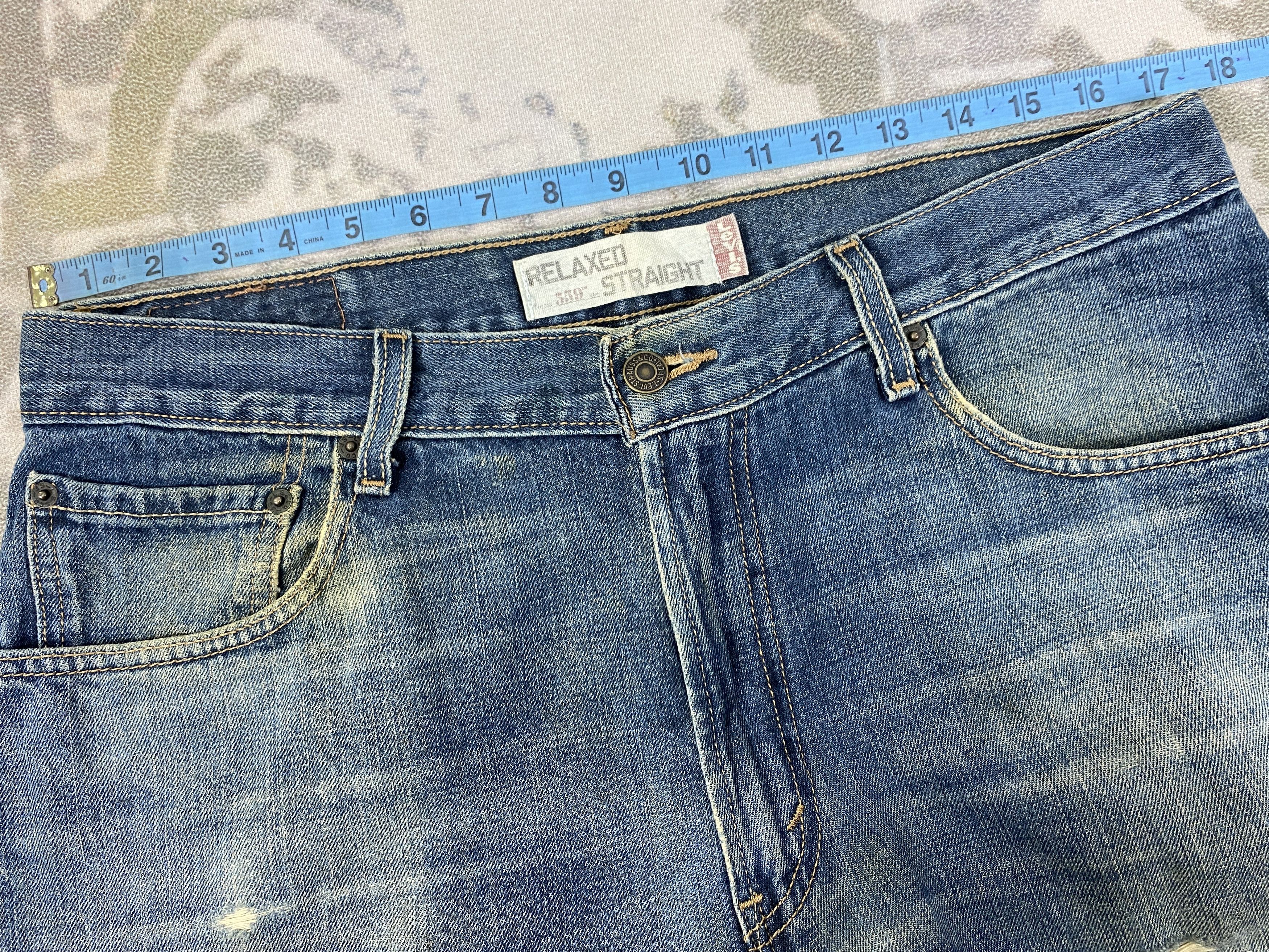 Levi's Distressed Blue Vintage Levi's 559 Jeans 35x35 Denim -JN1464 Size US 35 - 5 Thumbnail