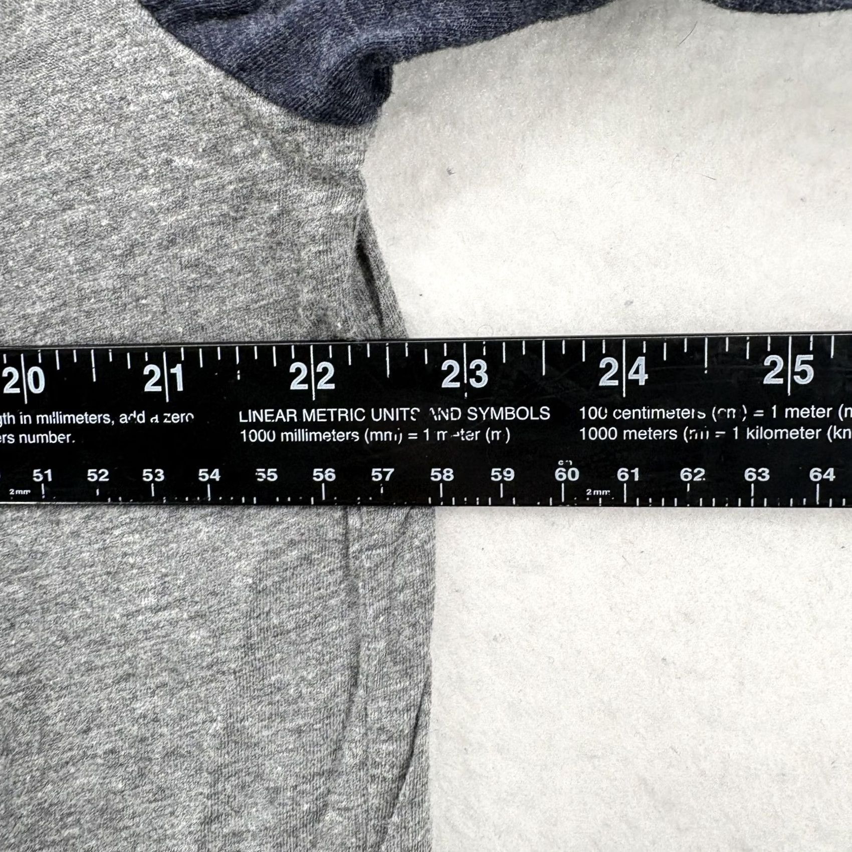 Cotopaxi Cotopaxi Mens XL Gray Do Good 3/4 Sleeve Raglan Graphic Tee Crewneck Hike Shirt Size US XL / EU 56 / 4 - 6 Thumbnail