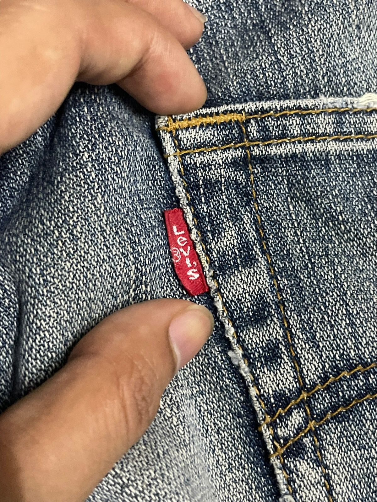 Levi's Vintage Y2K Levi’s 505 Sandwash Distressed Baggy Jeans #3072 Size US 33 - 12 Thumbnail