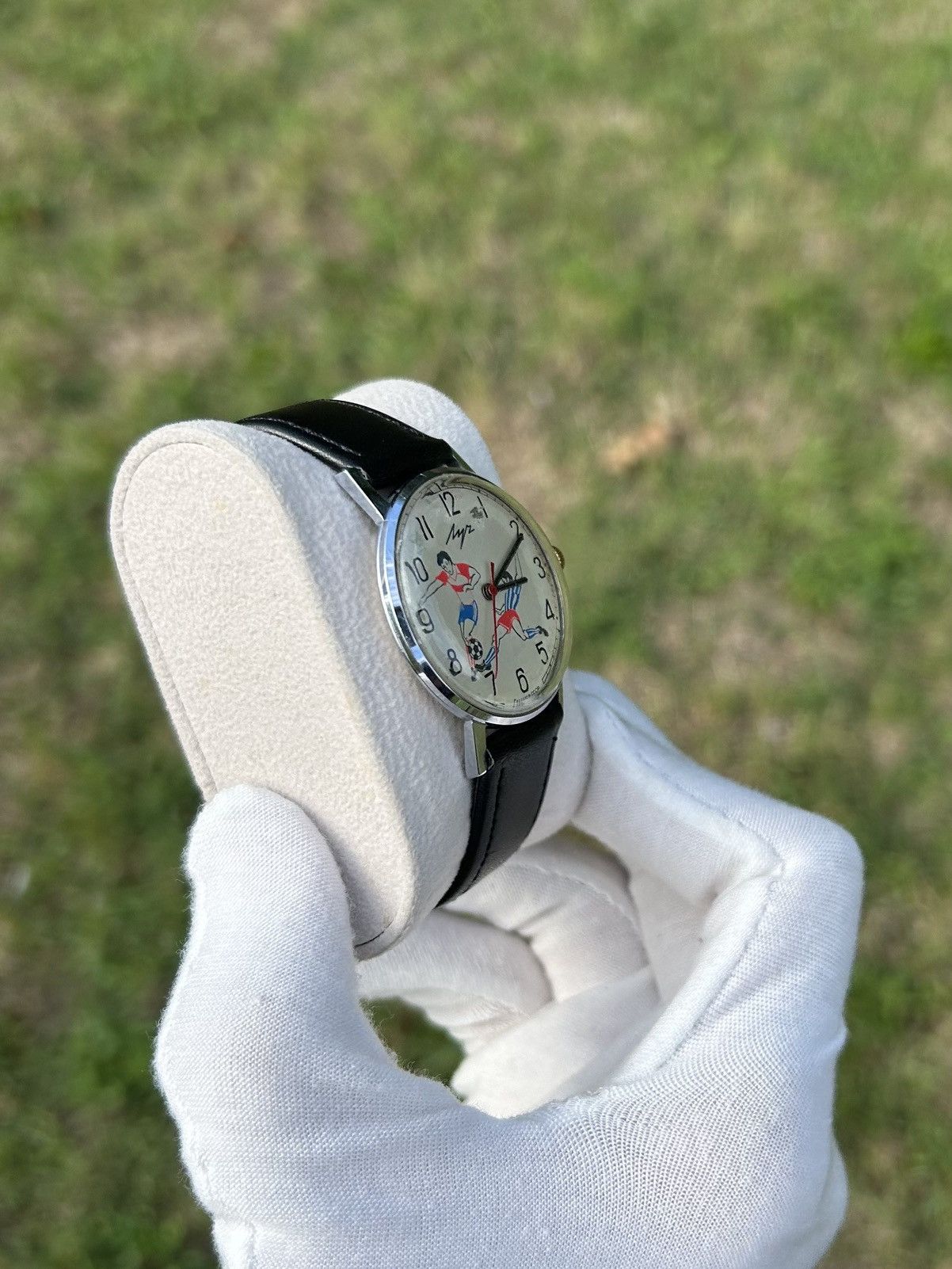 Vintage Vintage Watch Luch USSR Soviet Mechanical 1980s Size ONE SIZE - 9 Thumbnail