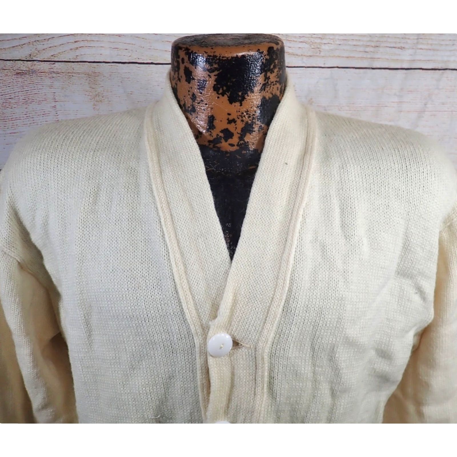 Vintage VINTAGE Revere Wool Cardigan Sweater Mens L White 60s 70s Rockabilly Casual Wool Knit Button Knitwear 60s70s Cobain Grandpa Preppy Academic Retro Size US L / EU 52-54 / 3 - 3 Thumbnail