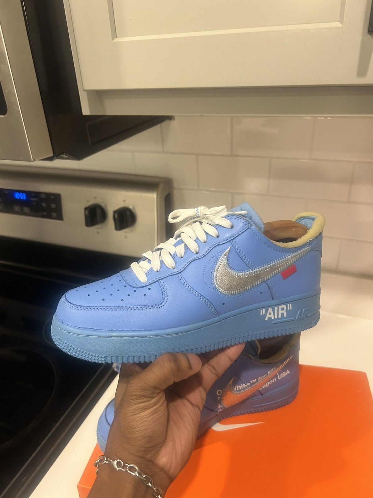 Nike × Off-White Off White Air Force 1 MCA University Blue Size US 7.5 / EU 40-41 - 1 Thumbnail
