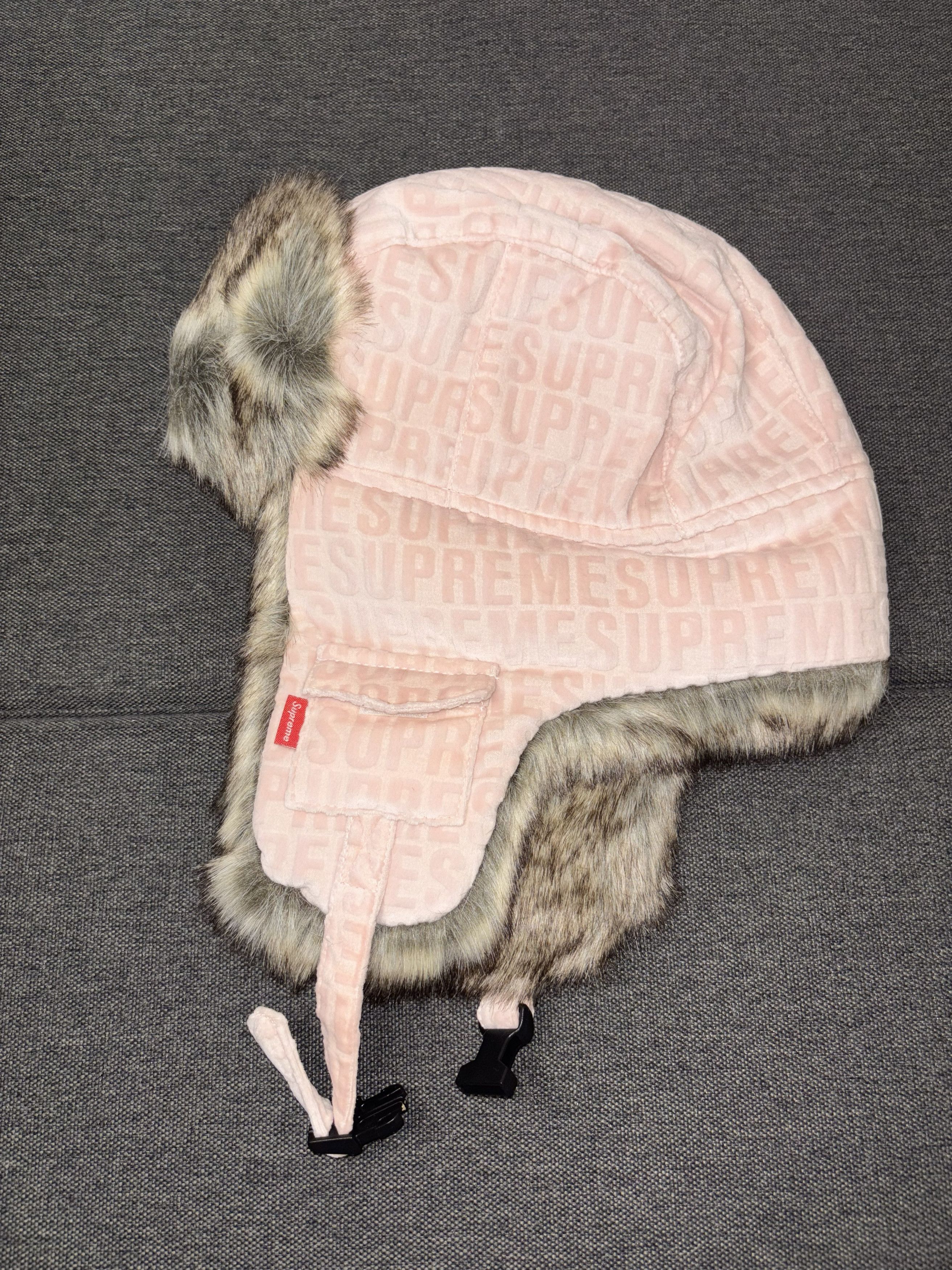 Supreme SUPREME Velvet Pattern Trooper Pink S/M FW21 FW21H156 Size ONE SIZE - 4 Thumbnail