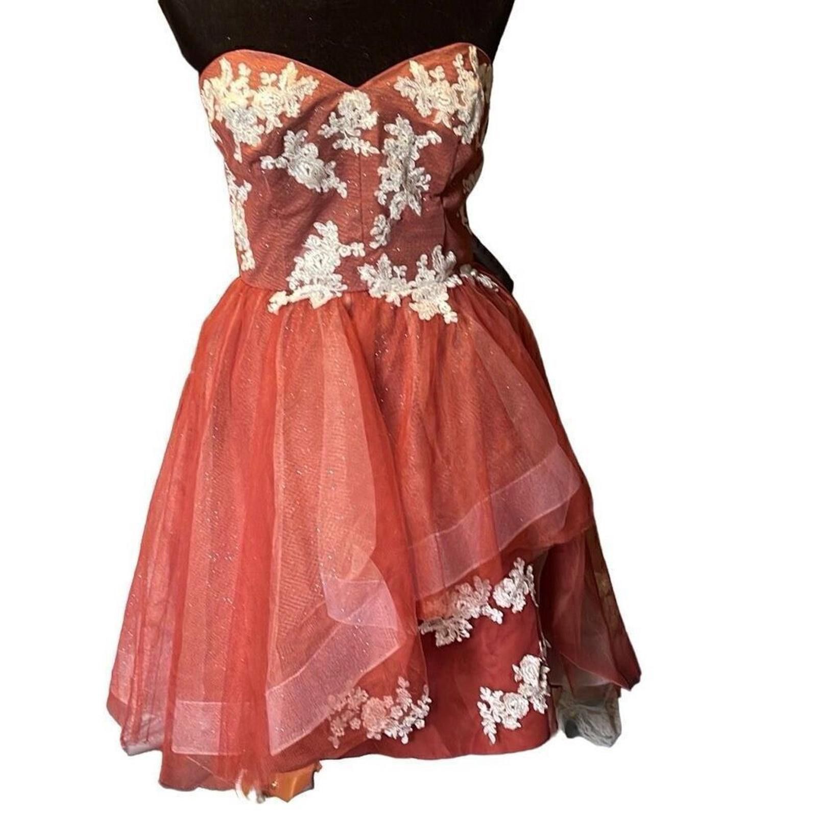 Designer Disney fairytale wedding Alfred Angelo strapless Size S / US 4 / IT 40 - 1 Thumbnail