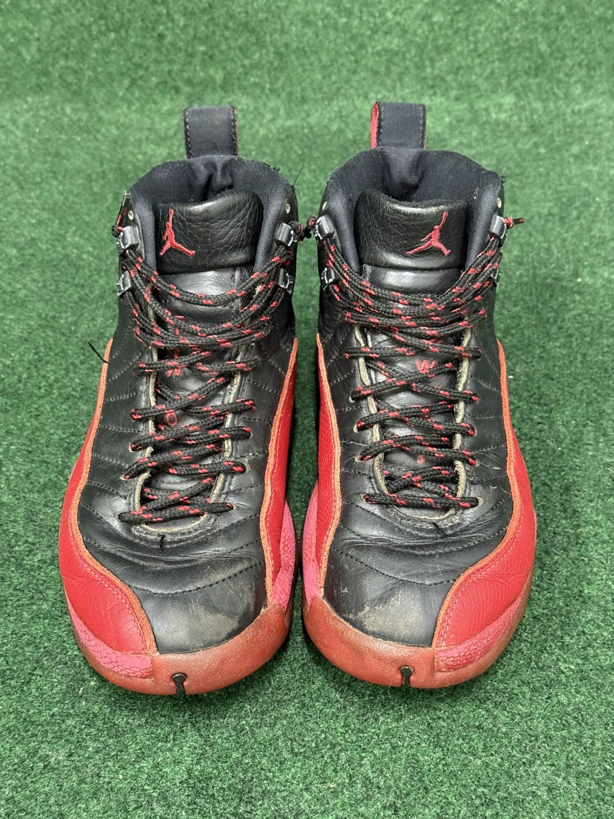 Jordan Brand Vintage 1997 Air Jordan 12 Flu Game Size US 7.5 / EU 40-41 - 2 Thumbnail