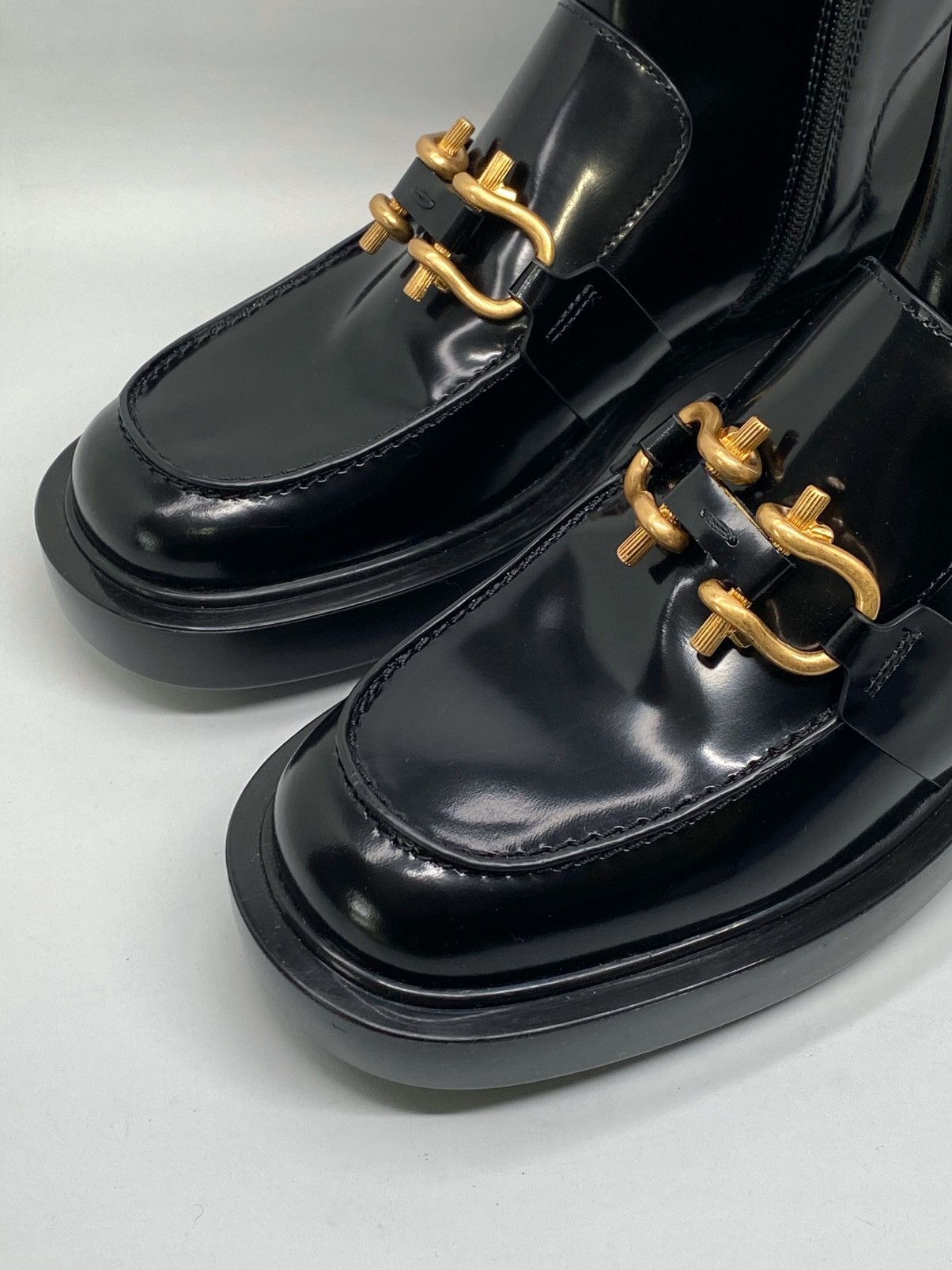 Bottega Veneta Bottega Veneta Monsieur glossed-leather ankle boots size 40 Size US 10 / IT 40 - 9 Thumbnail