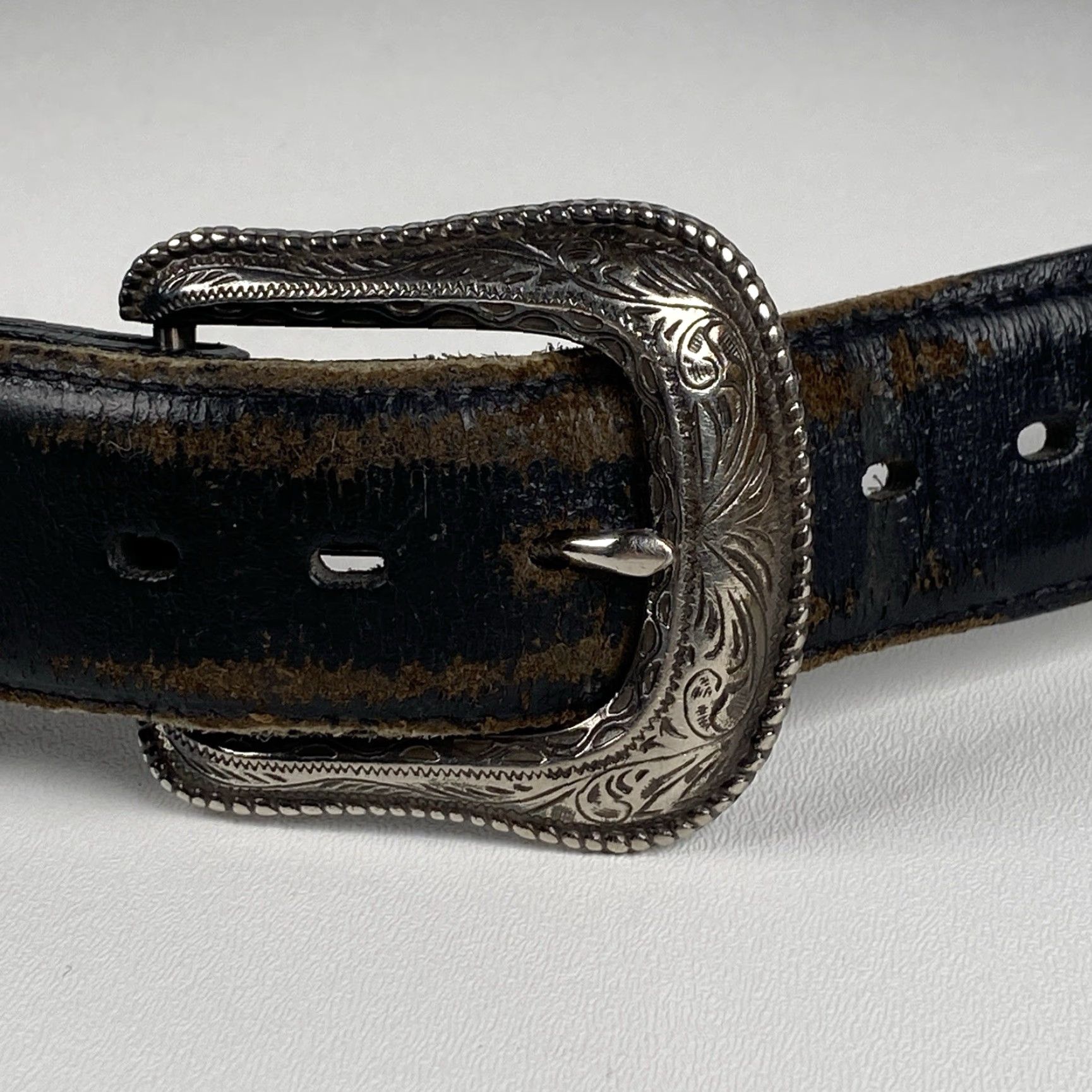Vintage VINTAGE Belt Men's Tooled Western Belt Size 40 Brown/Black w/ Silver Buckle Nocona Belt Co Casual And Jean Belts Leather Adjustable Mens Size 40 - 2 Thumbnail