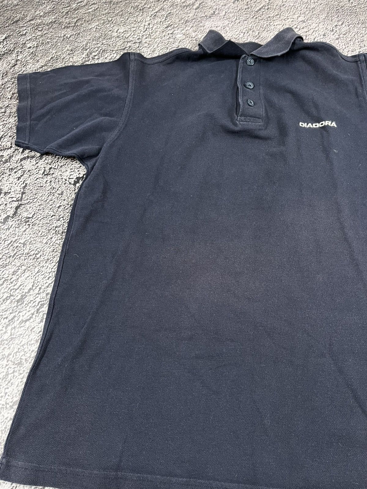 Diadora VINTAGE Diadora 90s Polo Faded Shirt Streetwear Size S Size US XS / EU 42 / 0 - 3 Thumbnail