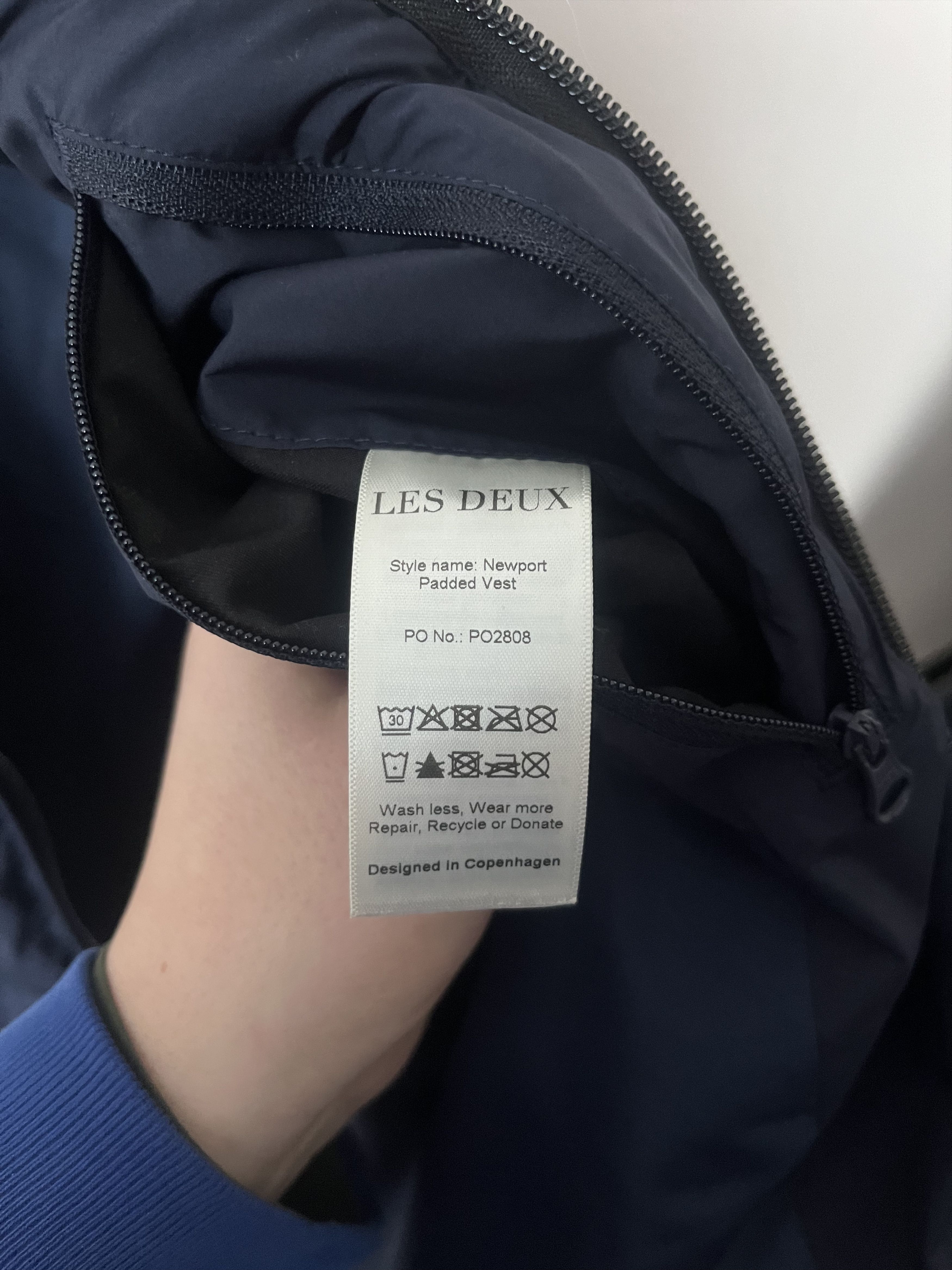 Les Deux Les Deux Men’s Newport Padded Vest in Blue Script Logo Size US M / EU 48-50 / 2 - 7 Thumbnail