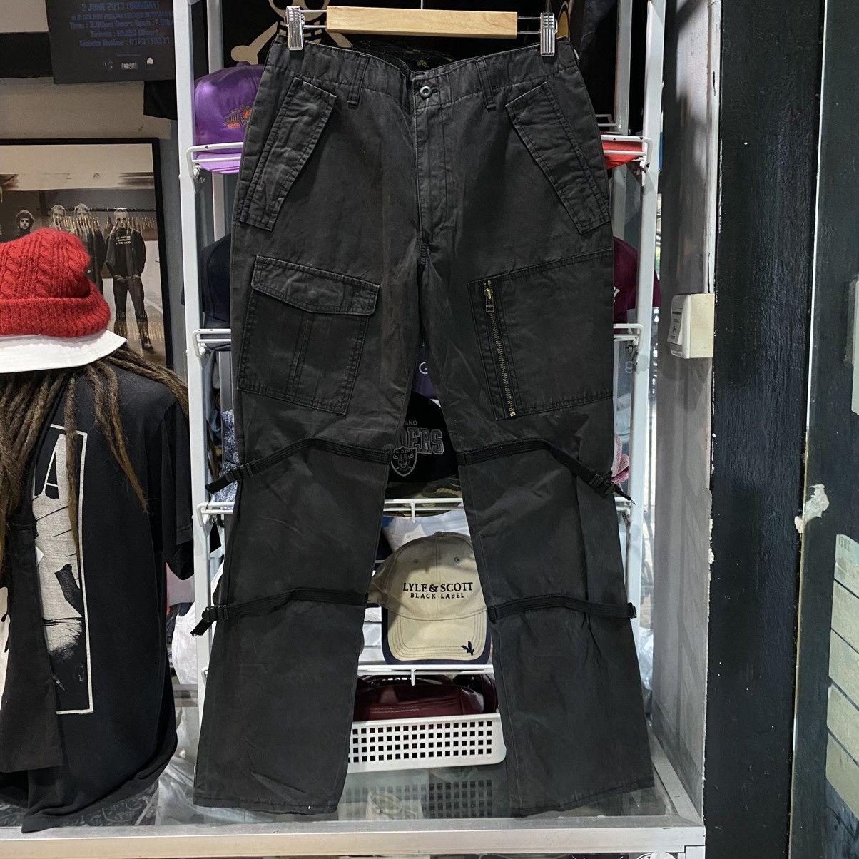 ABAHOUSE Japanese Abahouse Bondage Cargo Semantic Denim Rare Design Size US 32 / EU 48 - 1 Thumbnail