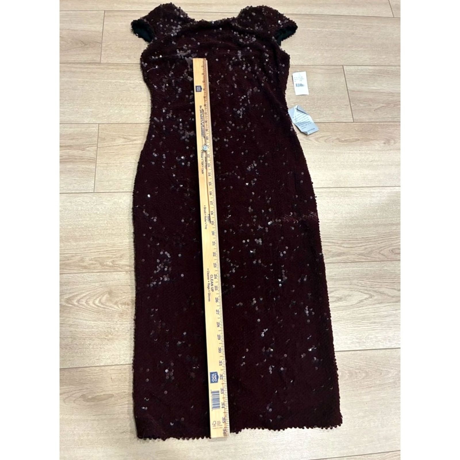 Dress the Population Dress the Population Marcella Velvet Sequin Dress Burgundy L Women Midi Sequin Dress the Population Womens L Burgundy Velvet Sequin Dress Size L / US 10 / IT 46 - 5 Thumbnail
