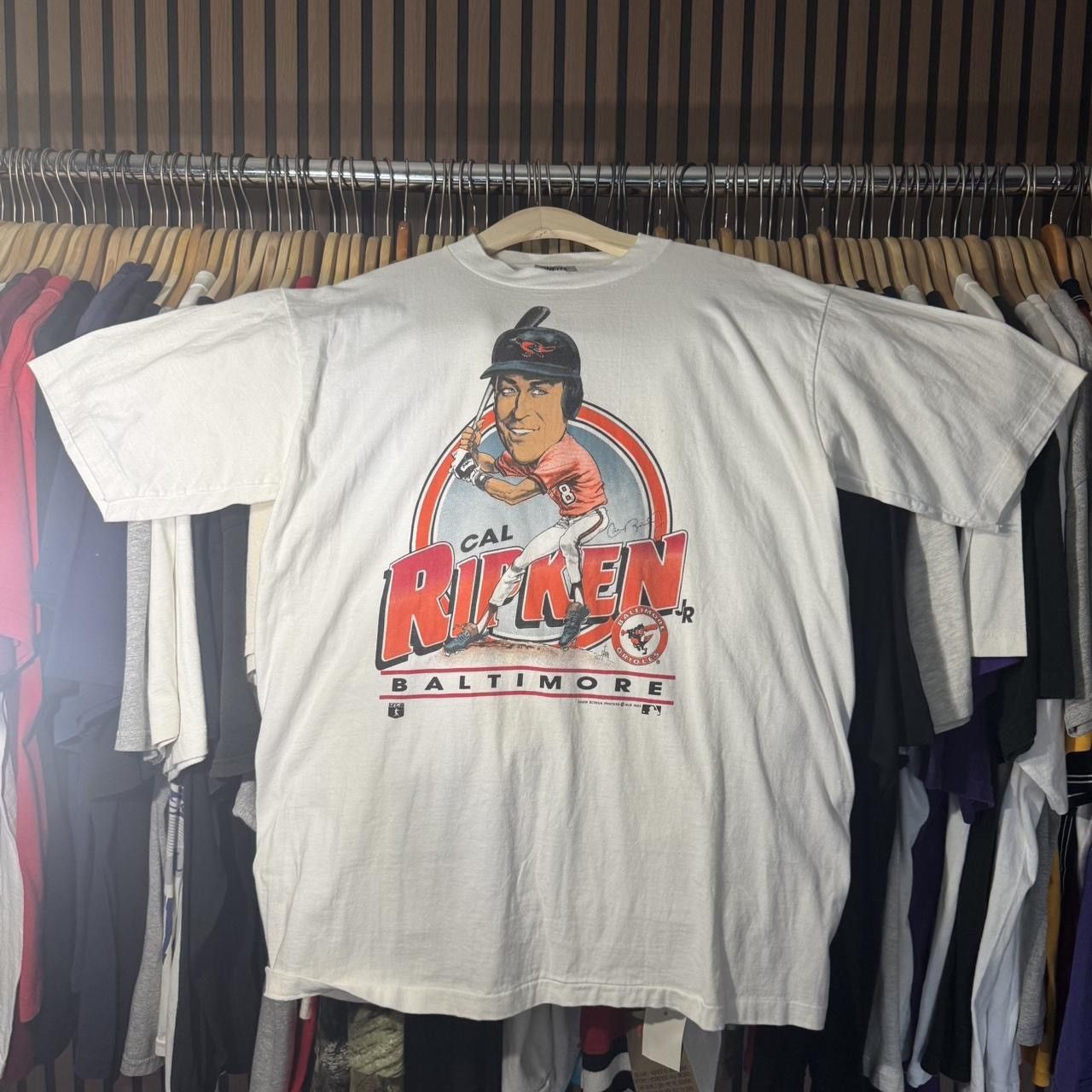 Other Vintage 1989 Baltimore Orioles Cal Ripken Jr. Number 8 Tee Size US XL / EU 56 / 4 - 1 Thumbnail