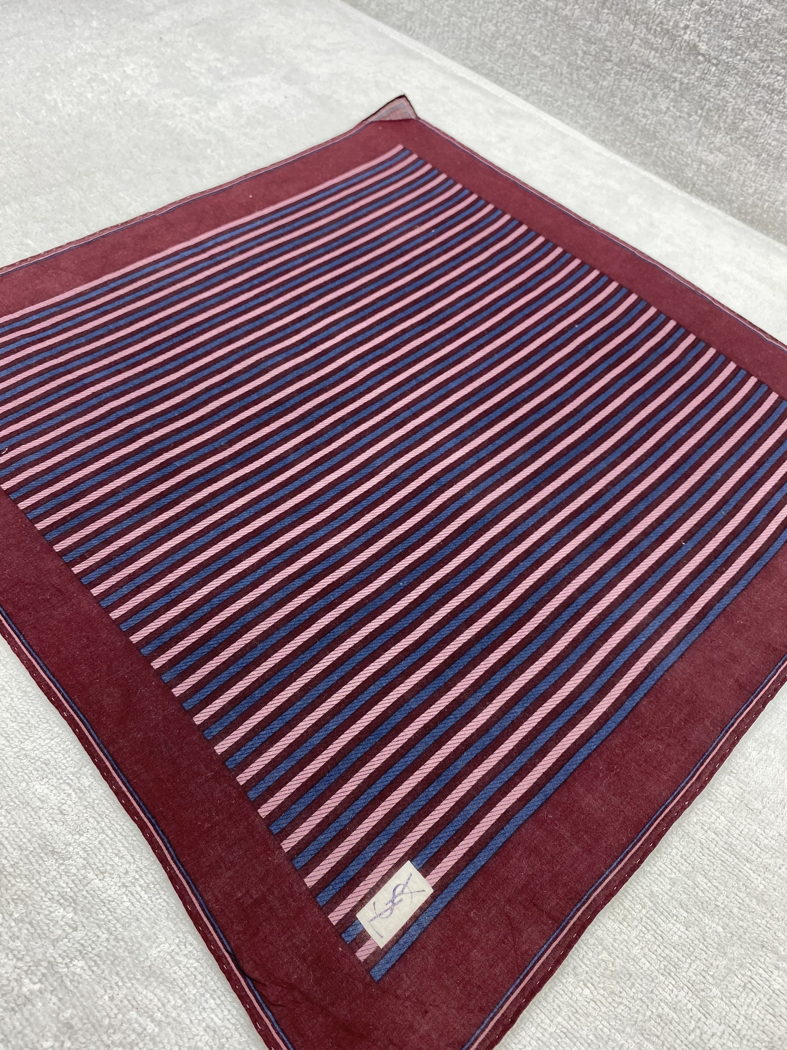 Yves Saint Laurent Yves Saint Laurent Handkerchief / Bandana / Neckerchief Size ONE SIZE - 4 Thumbnail