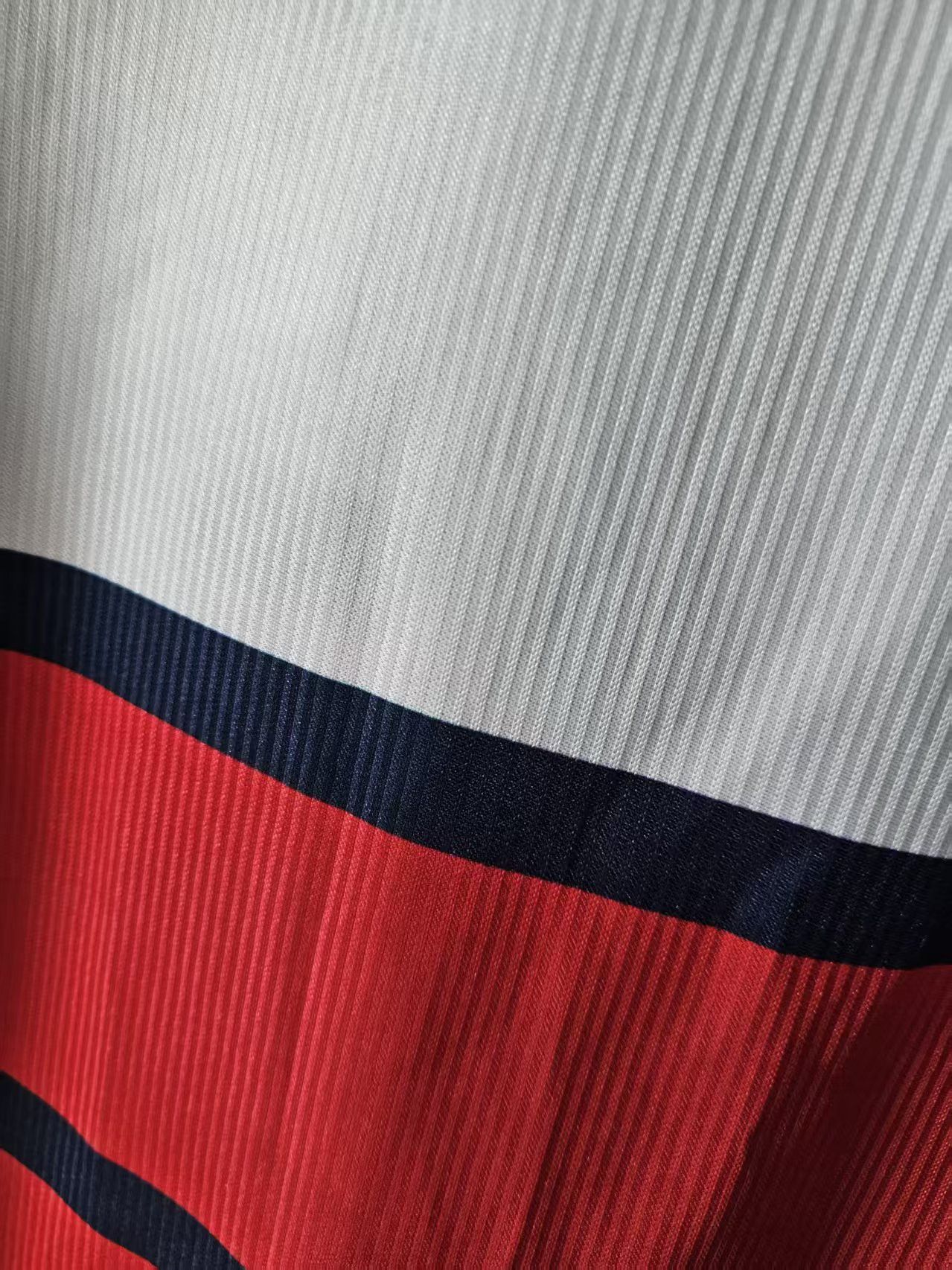 Adidas 1998 2001 Bayern Munich Soccer Jersey Size US XL / EU 56 / 4 - 7 Thumbnail