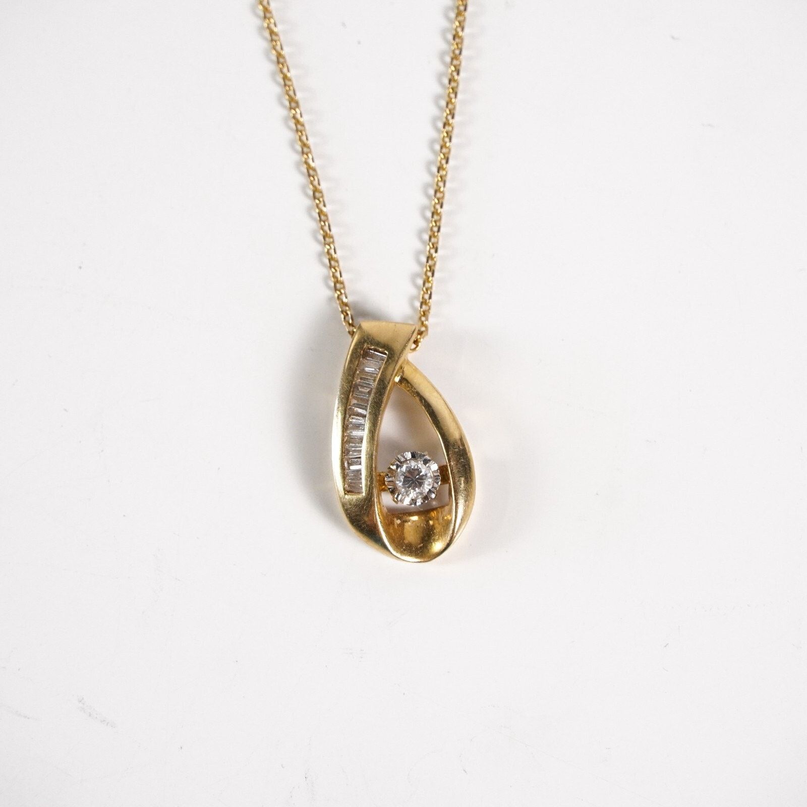 Other 0.2Ct Nat Diamonds Teardrop Pendant Solid 14K Gold Necklace Size ONE SIZE - 1 Thumbnail