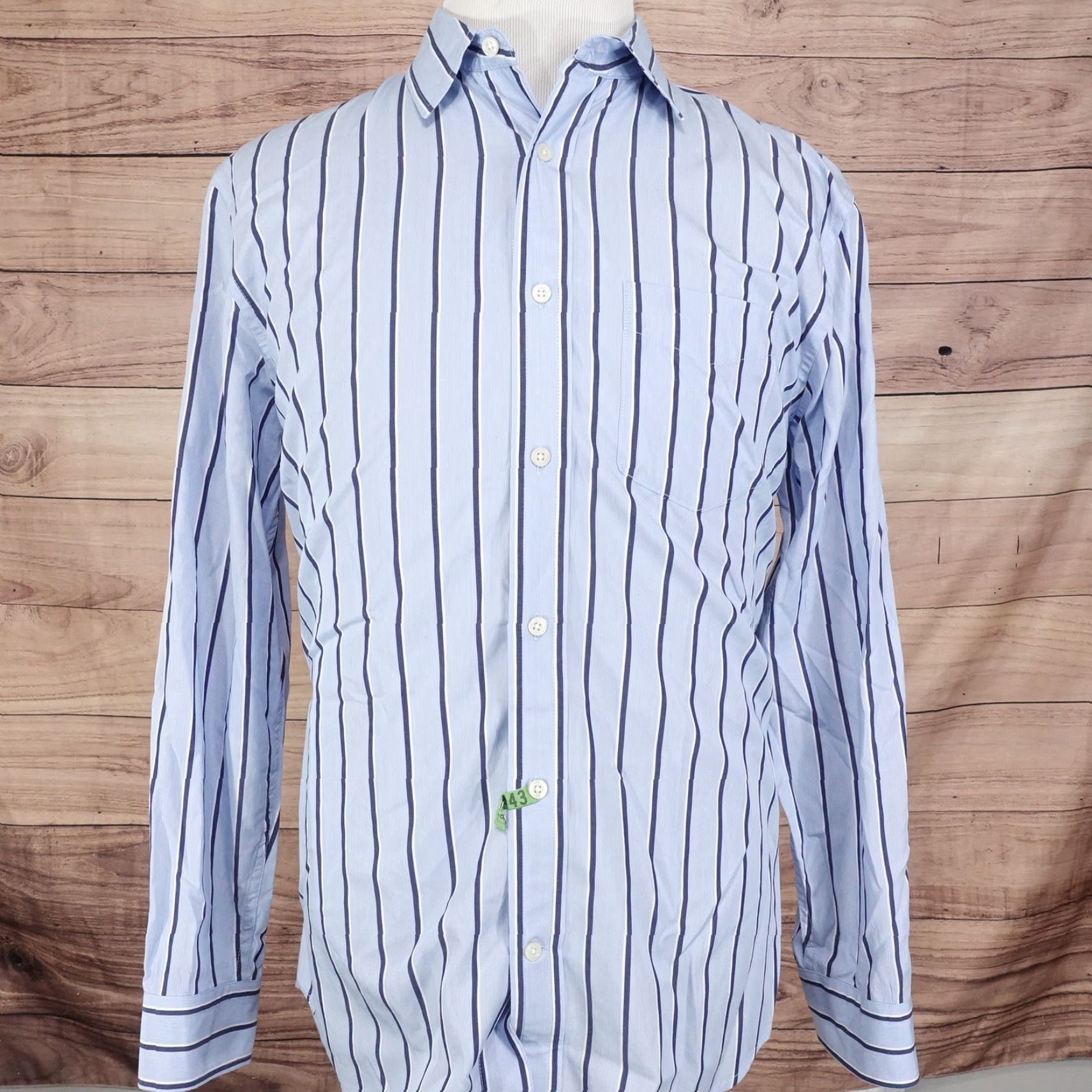 Banana Republic BANANA REPUBLIC Blue Striped Button-Up Shirt Mens Size L Standard Fit Size US L / EU 52-54 / 3 - 3 Thumbnail