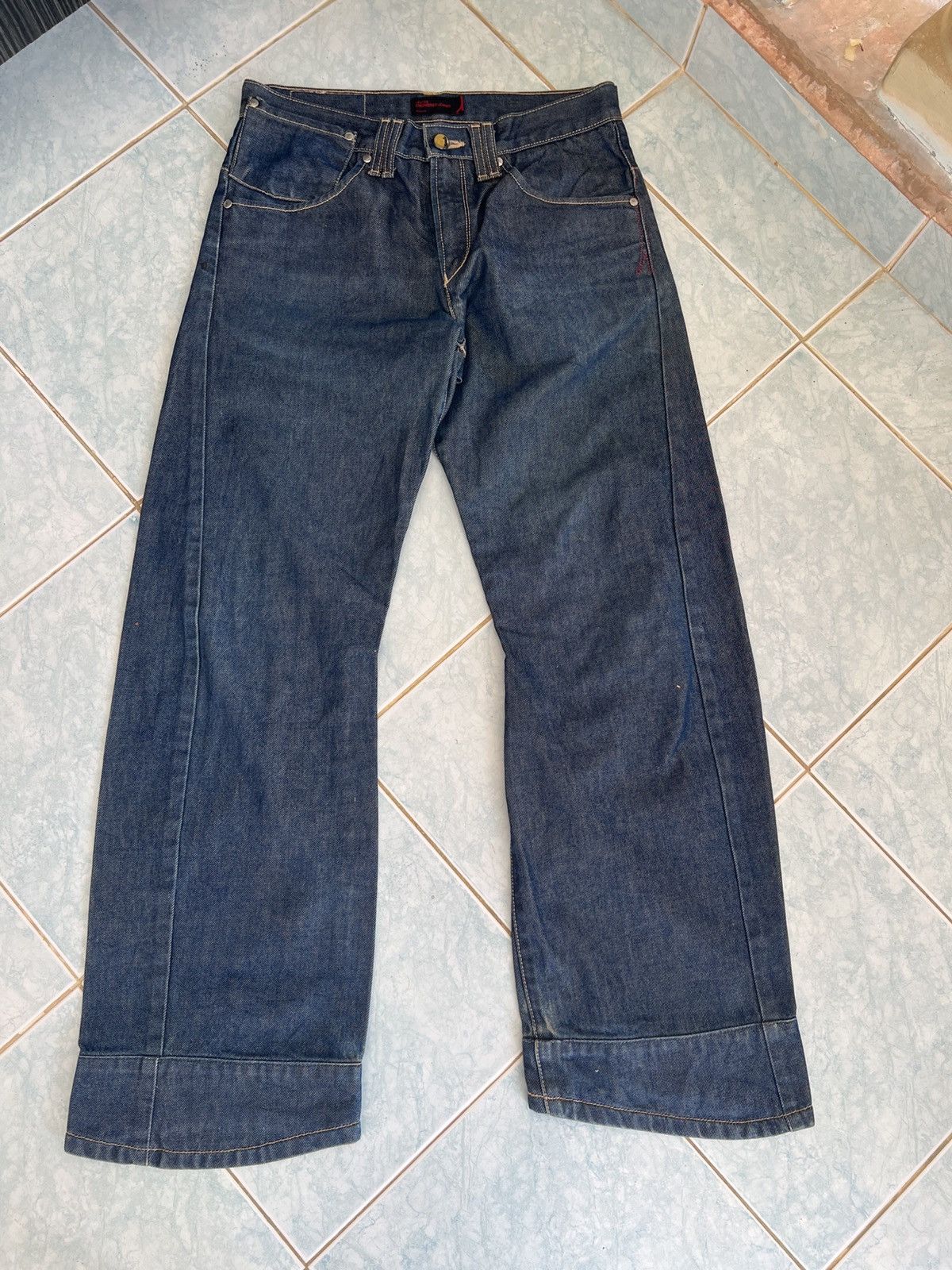 Vintage Y2K 2000 Levi