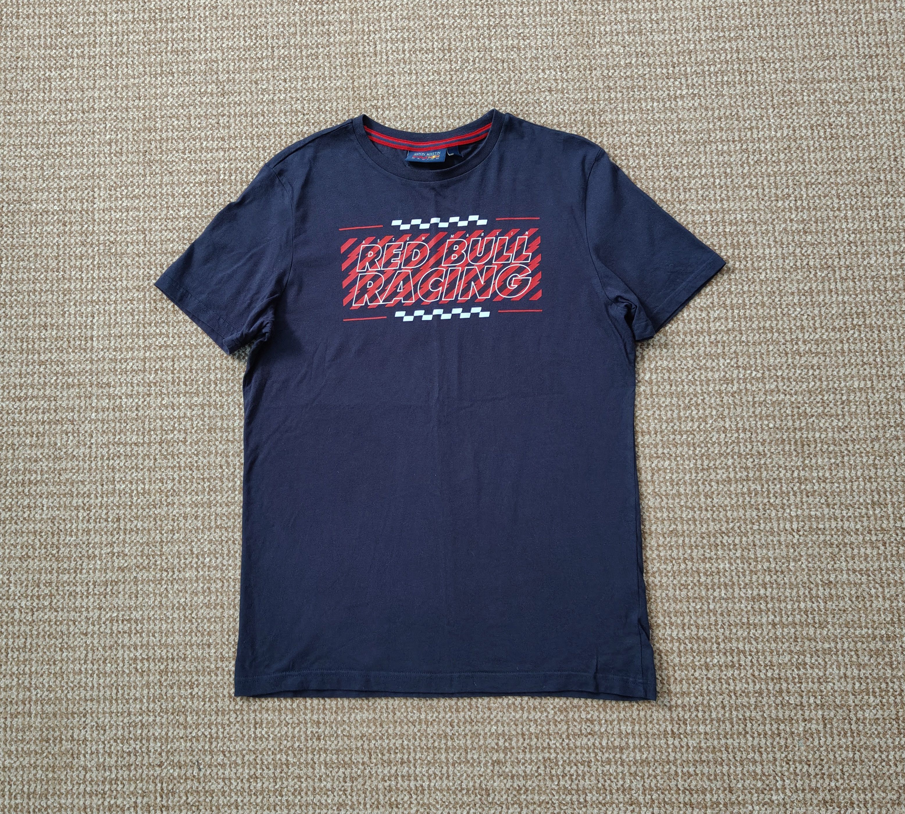 Red Bull Aston Martin Red Bull Racing Printed T Shirt sz L Size US L / EU 52-54 / 3 - 1 Thumbnail