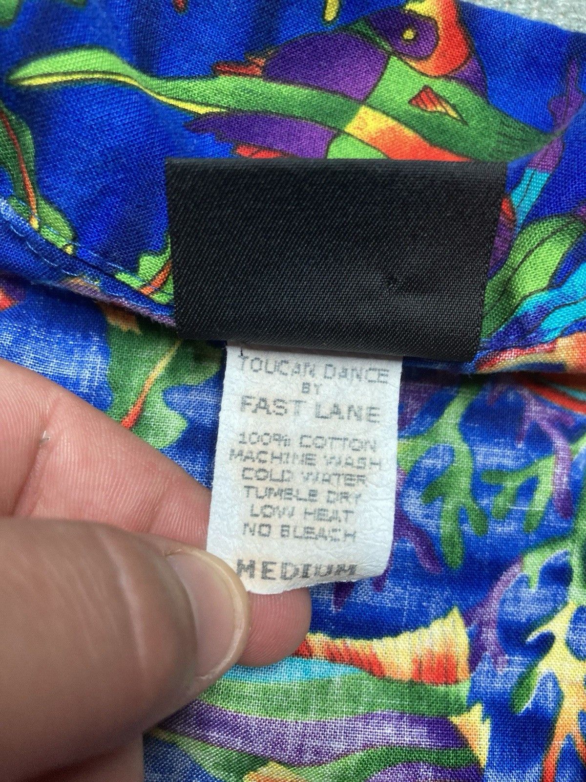 Vintage Vintage hawaiian shirt toucan dance fish tropical medium Size US M / EU 48-50 / 2 - 5 Thumbnail